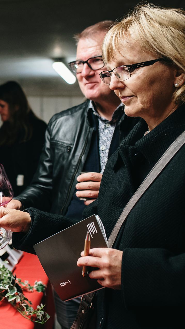 13 Winzer aus dem Weinstein Finewine Portfolio waren vor Ort