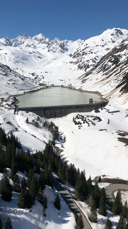 Interessierte müssen etwas länger auf die Besichtigung des neuen Mega-Kraftwerks warten