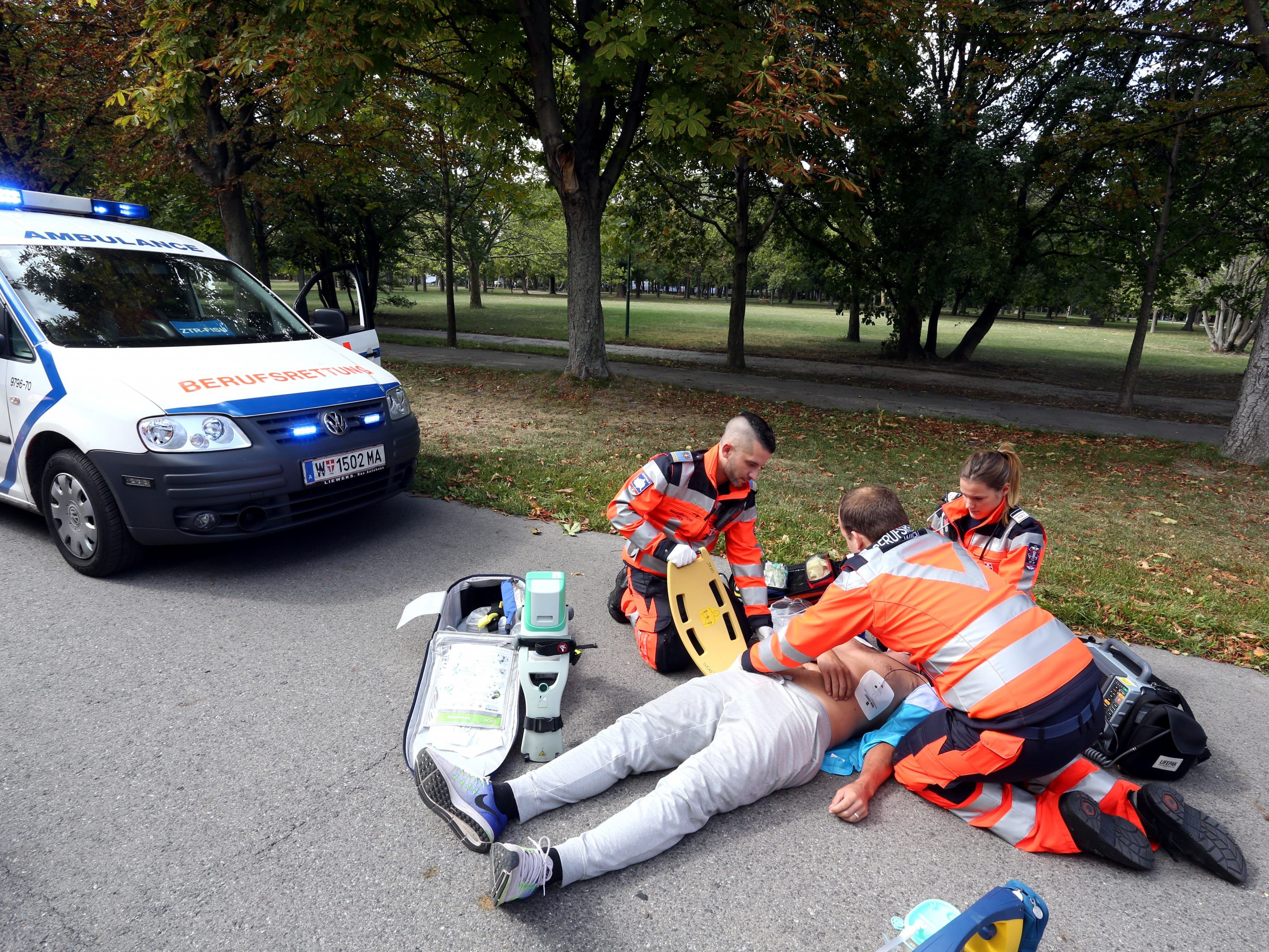 Der 13-Jährige erlitt mehrere schwere Verletzungen. Der 13-Jährige erlitt mehrere schwere Verletzungen.