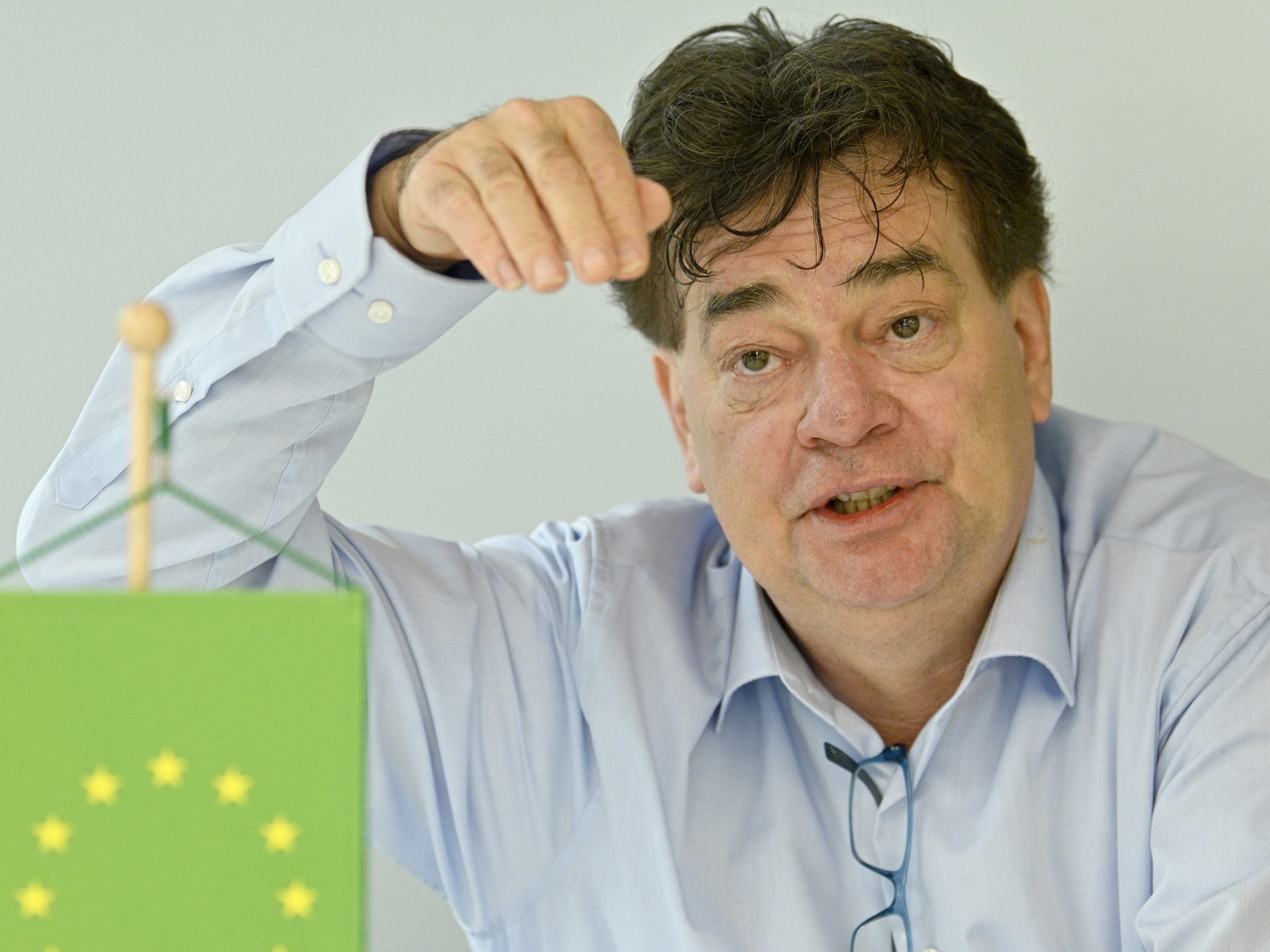 Laut Werner Kogler liegen die Strafzahlungen in "Hypo-Dimensionen". Laut Werner Kogler liegen die Strafzahlungen in "Hypo-Dimensionen".