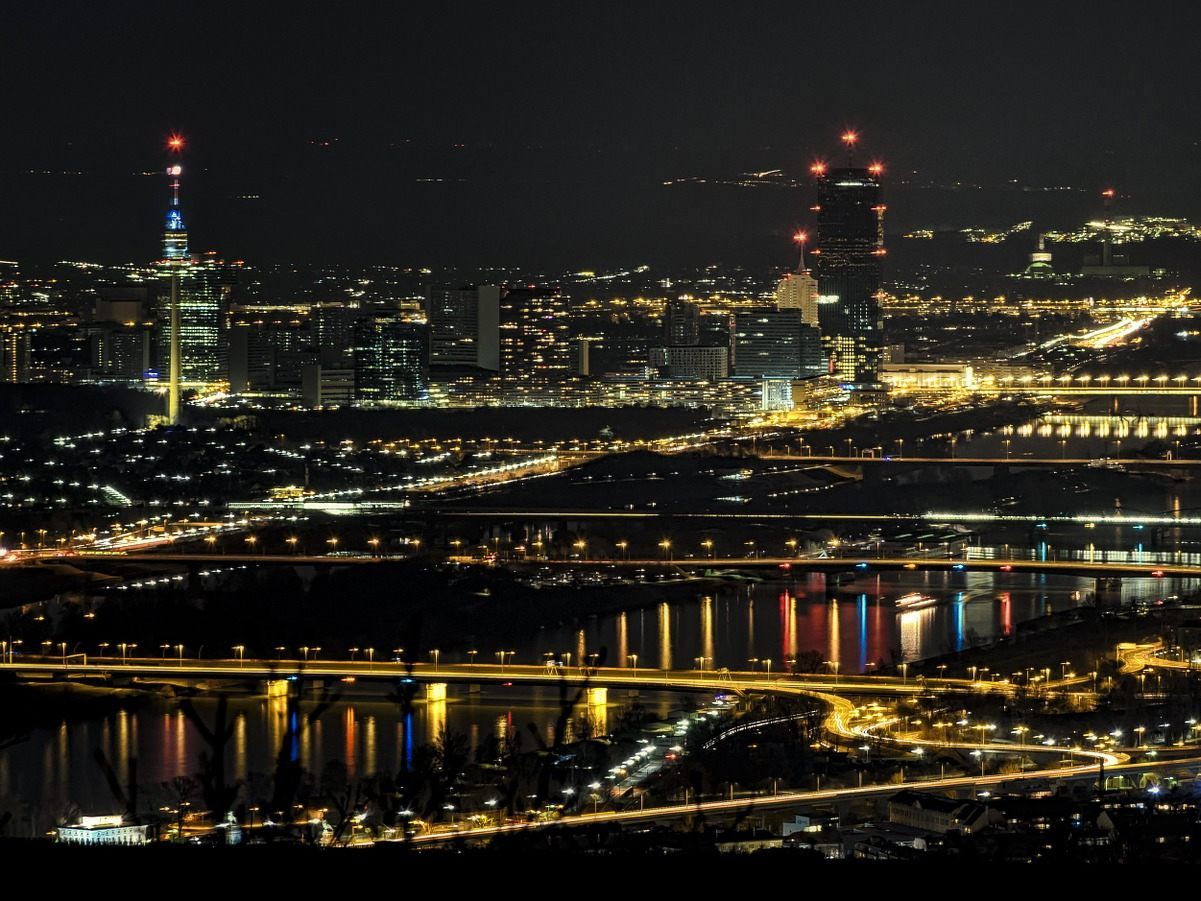 Das von Wien aus ungenutzt abgestrahlte Licht nehme pro Jahr um sechs Prozent zu. Das von Wien aus ungenutzt abgestrahlte Licht nehme pro Jahr um sechs Prozent zu.