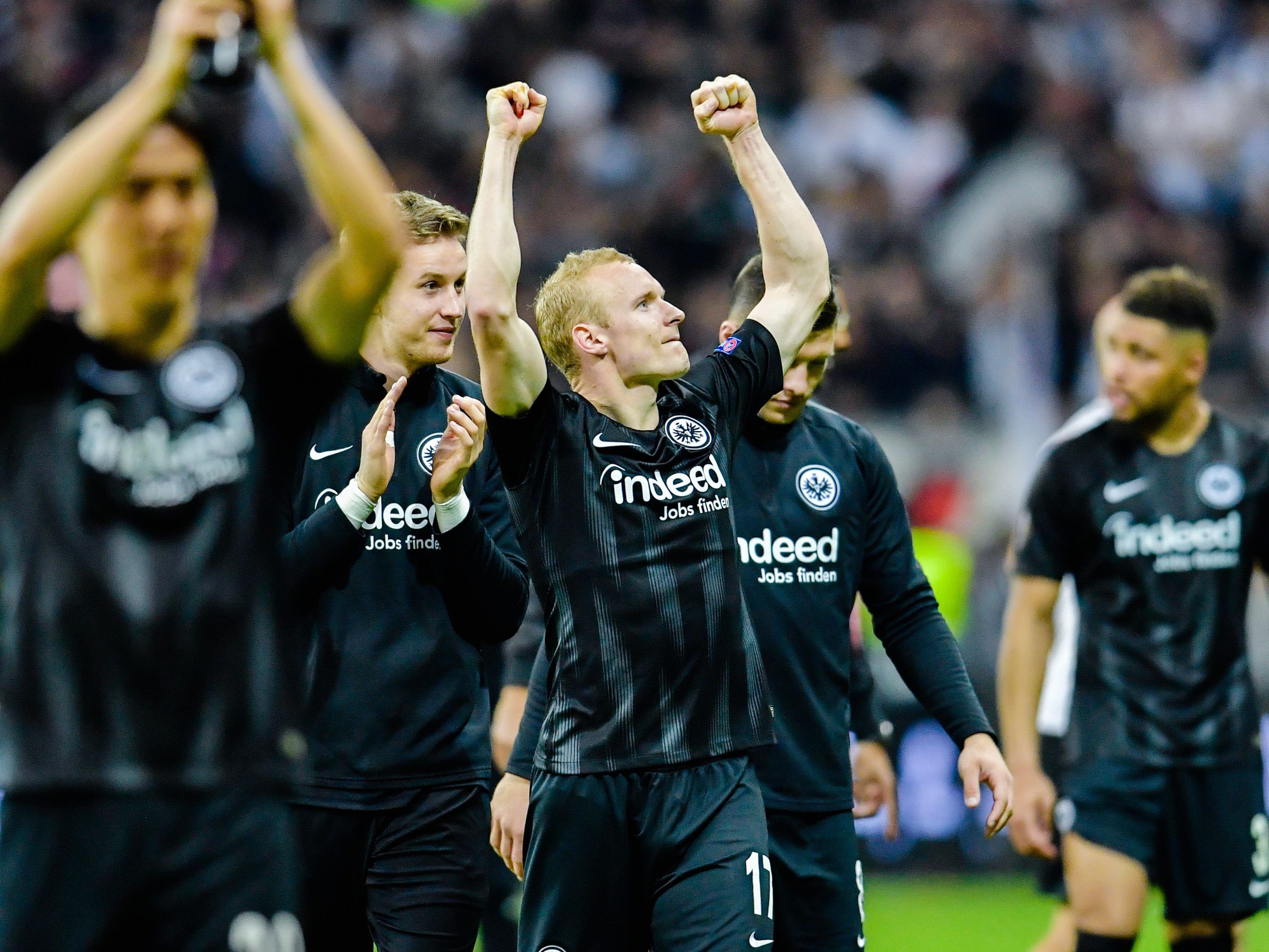 Hier sehen Sie das EL-Halbfinale zwischen Eintracht Frankfurt und Chelsea live. Hier sehen Sie das EL-Halbfinale zwischen Eintracht Frankfurt und Chelsea live.