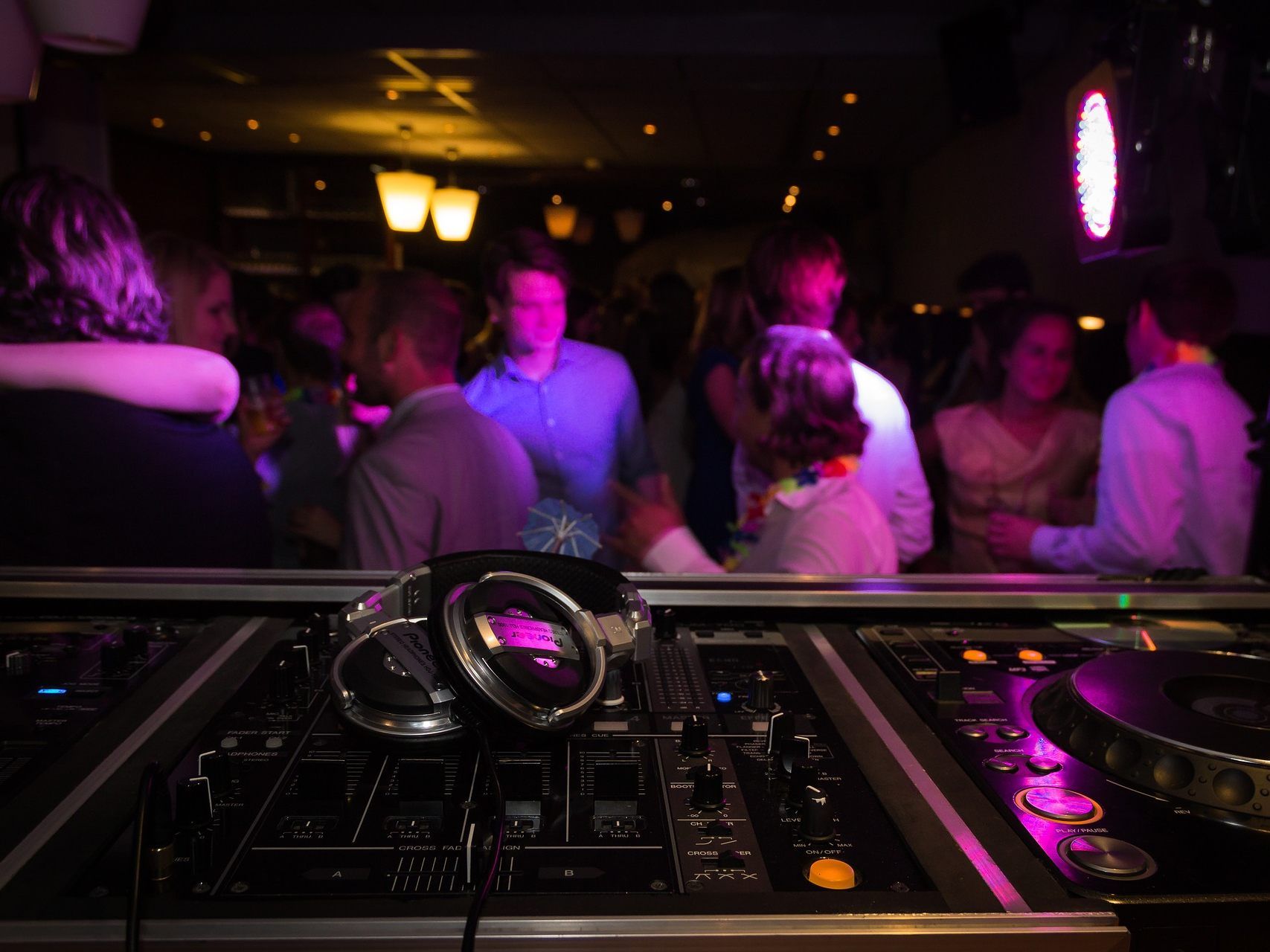 Der Wiener Club Volkstheater hilft im Kampf gegen sexuelle Belästigung. Der Wiener Club Volkstheater hilft im Kampf gegen sexuelle Belästigung.