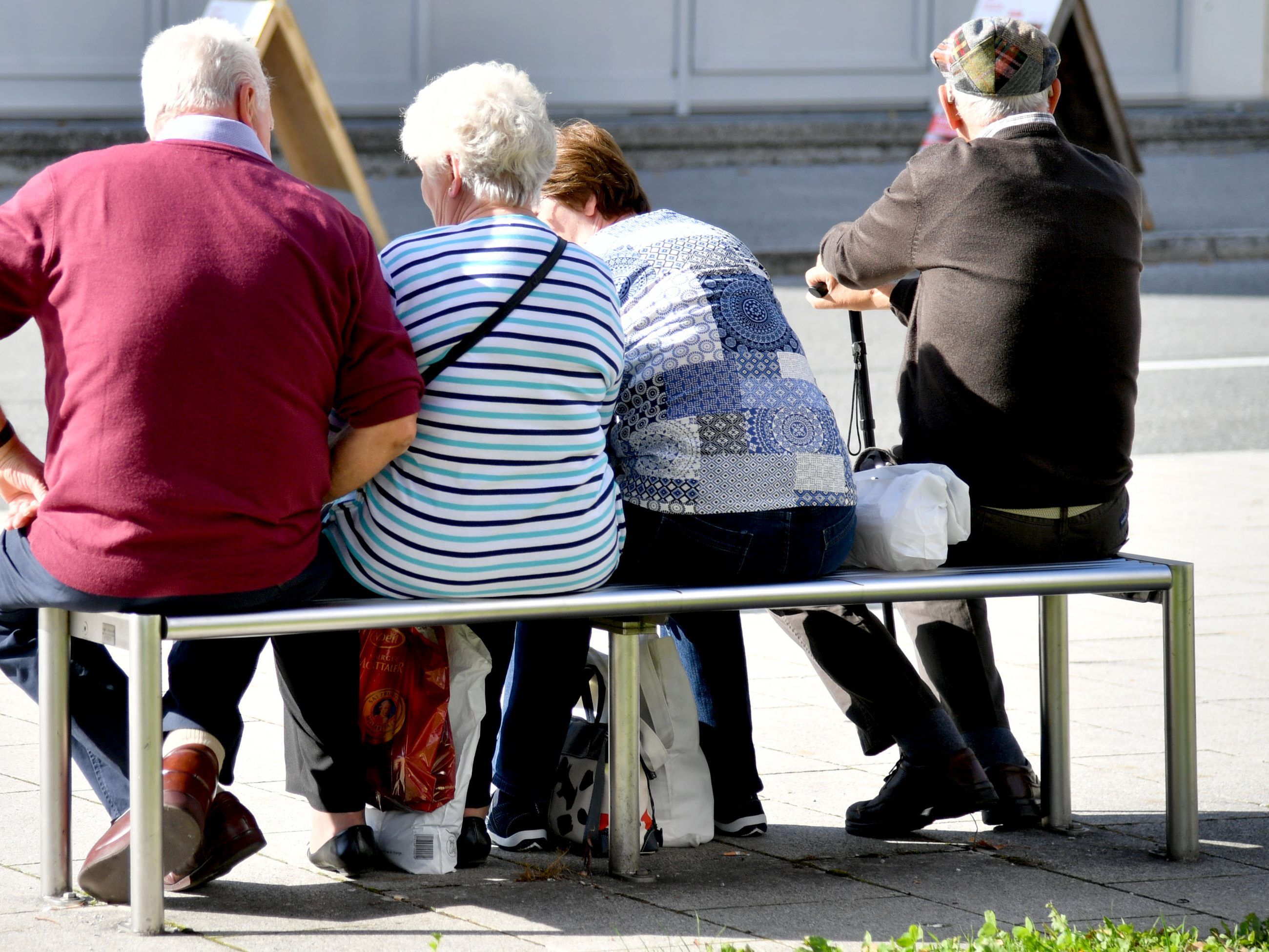 Eine Kommission soll nun prüfen, ob der Sex auch freiwillig war. Eine Kommission soll nun prüfen, ob der Sex auch freiwillig war.