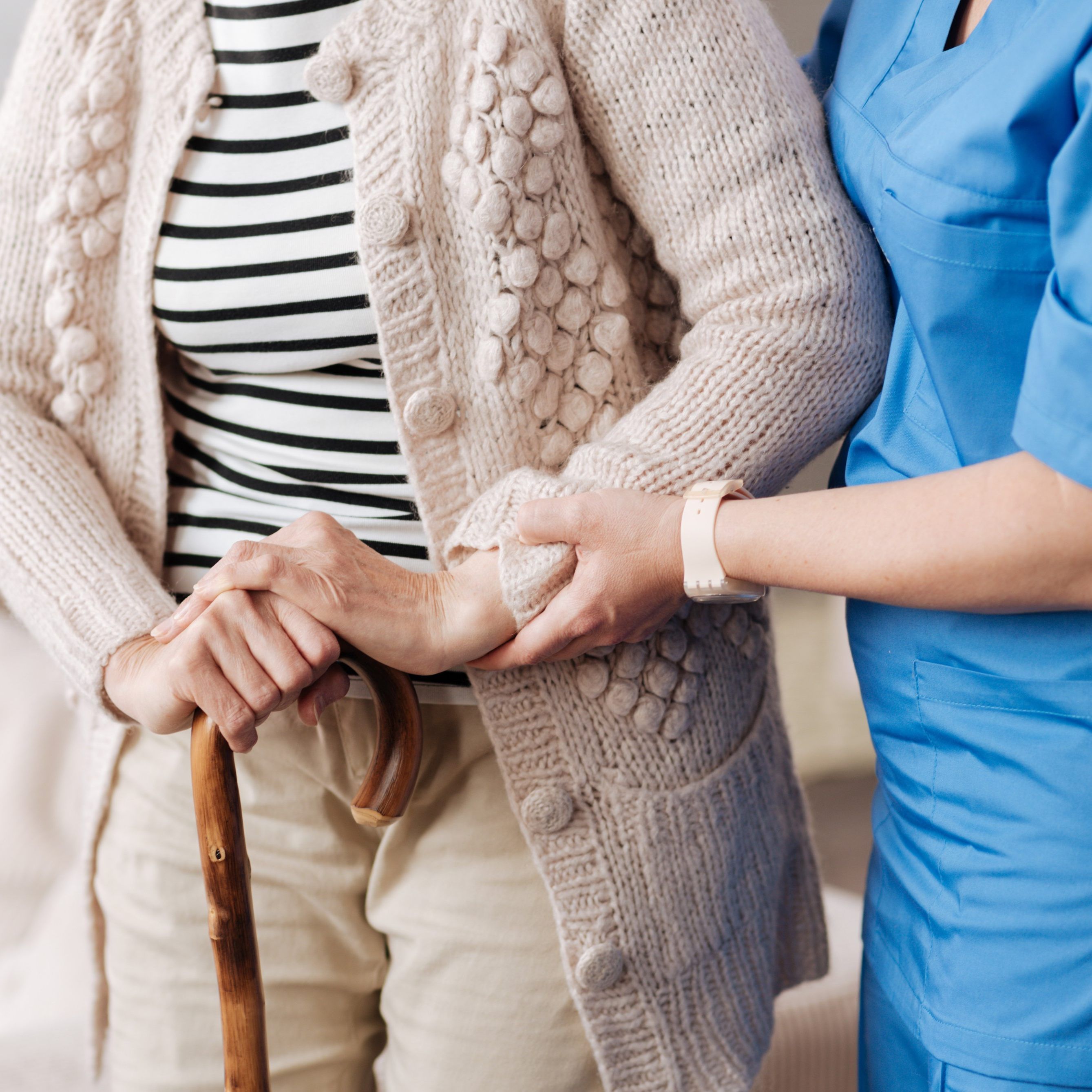 Wie kann der Pflegeaufwand bestritten, bezuschusst bzw. abgedeckt werden?