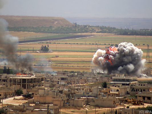 HTS-Jihadisten starteten Offensive gegen Militär