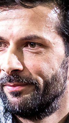 Julian Knowle hängt das Racket an den Nagel