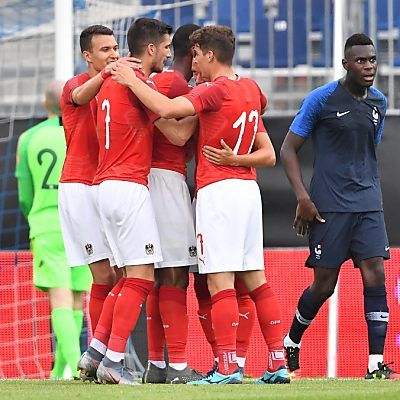 Die Österreichen freuen sich über ihren Sieg im finalen Testmatch