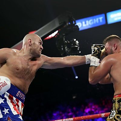 Schwarz musste einen Schlaghagel von Fury hinnehmen