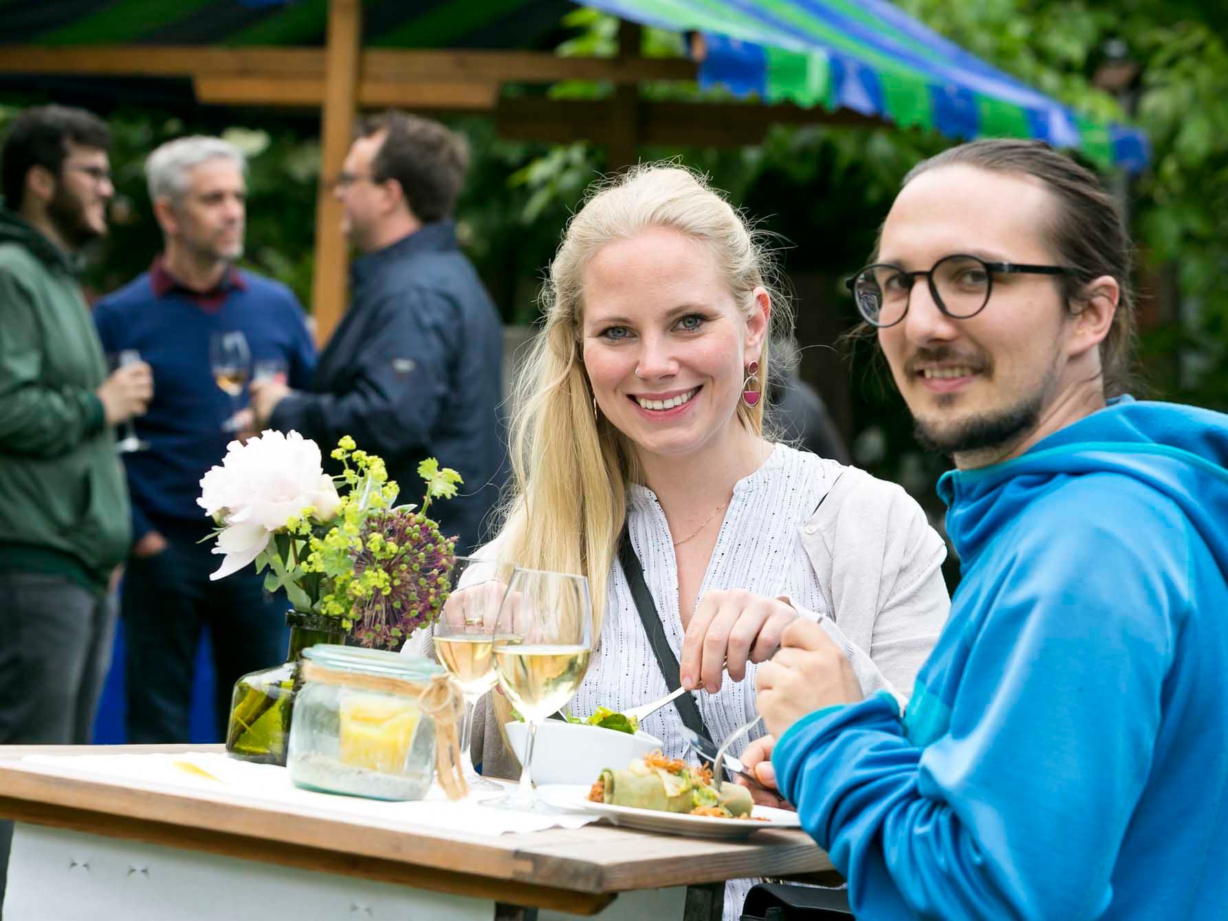 Zahlreiche BesucherInnen probierten die kulinarischen Kreationen aus dem Vorder-land