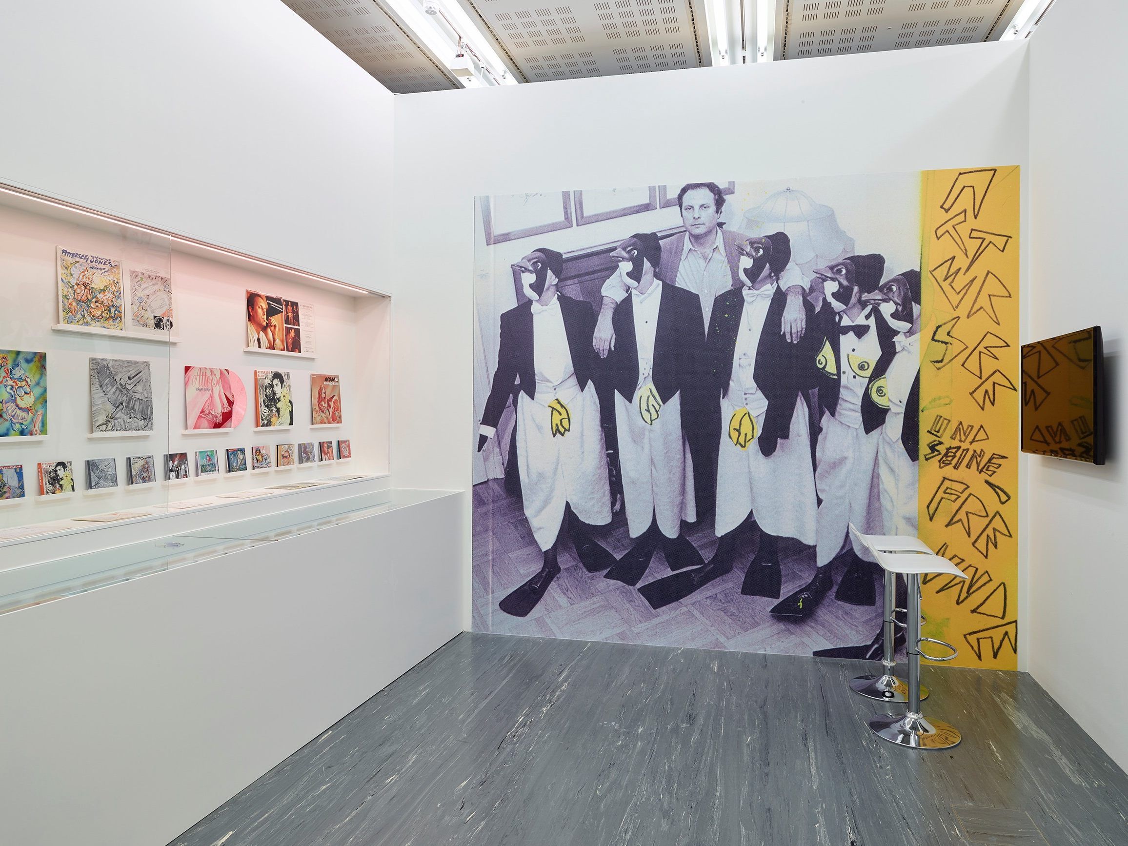 Die Sonderausstellung "Attersee: Feuerstelle" im Belvedere 21 ist dem Künstler Christian Ludwig Attersee gewidmet. Die Sonderausstellung "Attersee: Feuerstelle" im Belvedere 21 ist dem Künstler Christian Ludwig Attersee gewidmet.