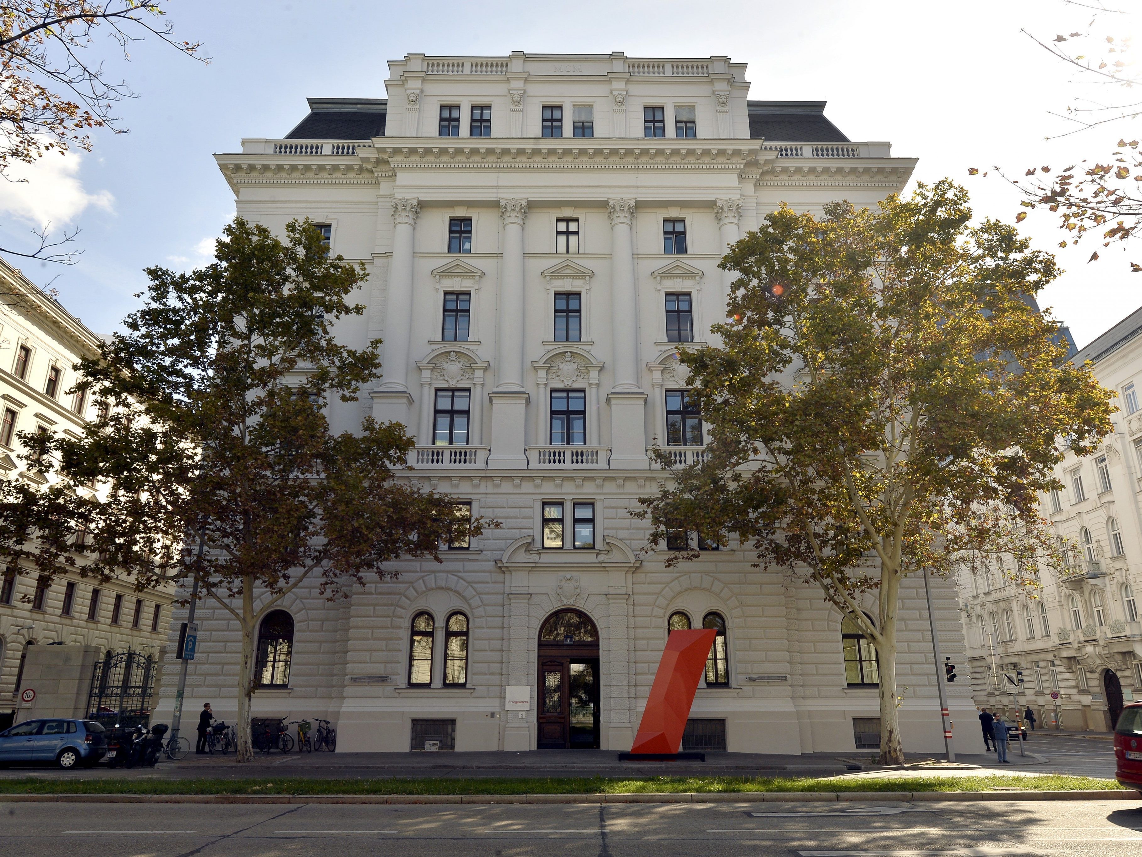 Die Universität öffnet für Besucher ihre Türen.