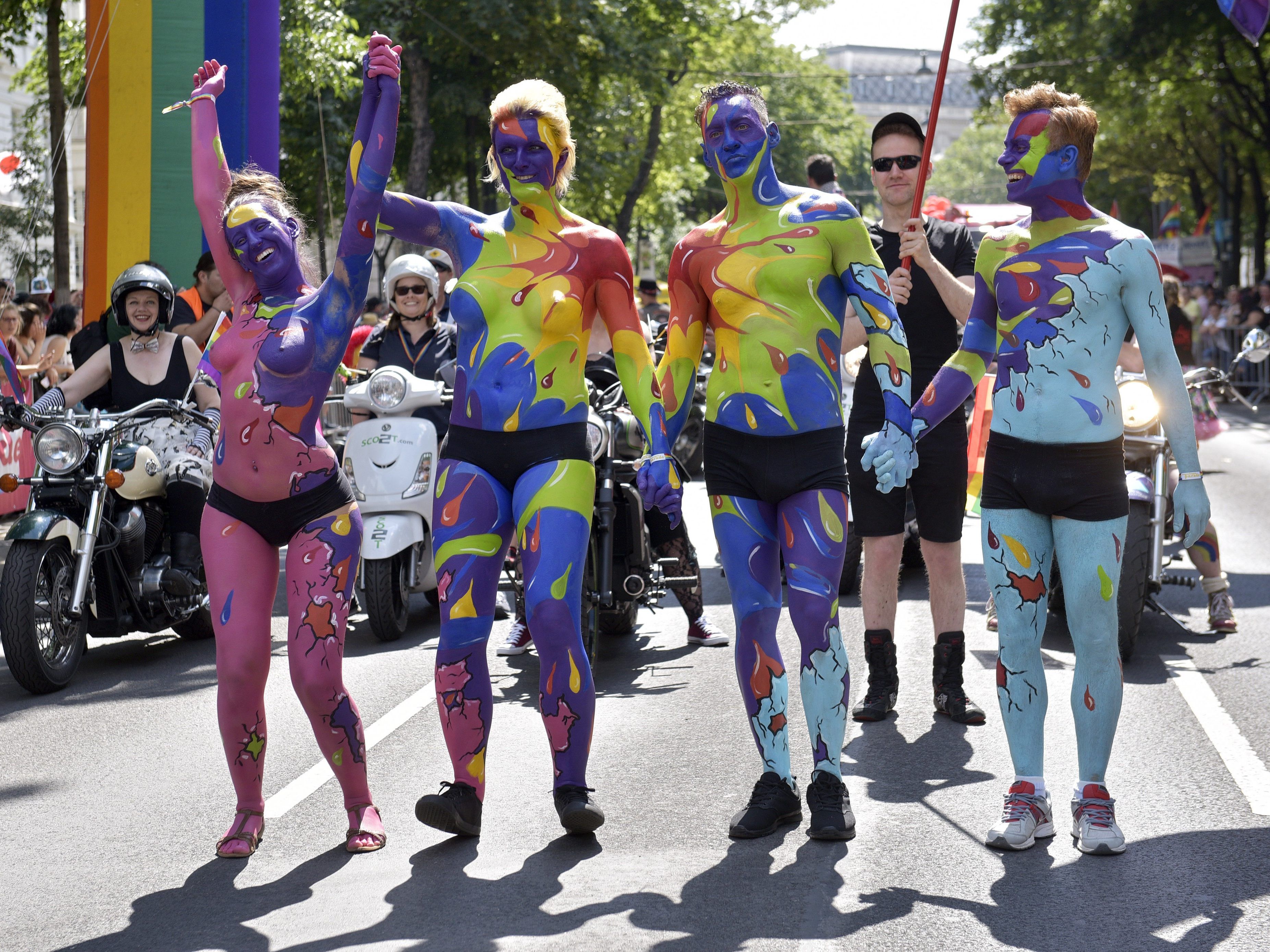 Dass die JVP die Anliegen der Regenbogenparade glaubhaft unterstützen will, daran zweifelt die HOSI