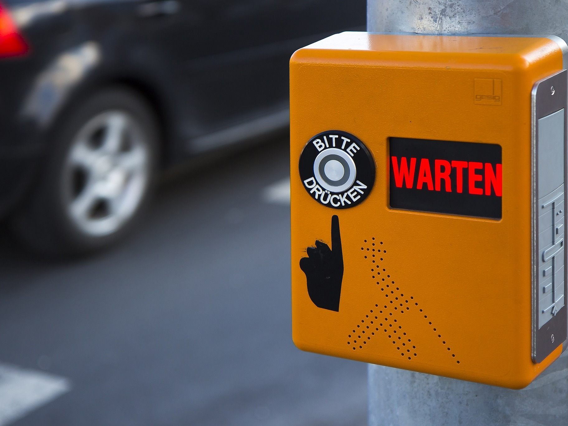 Die Druckknopfampeln werden durch intelligente Ampeln ersetzt. Die Druckknopfampeln werden durch intelligente Ampeln ersetzt.