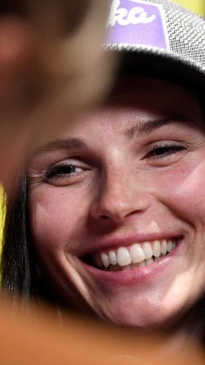 Im Jänner verletzte sich die ÖSV-Queen schwer. Was wird sie uns heute sagen?