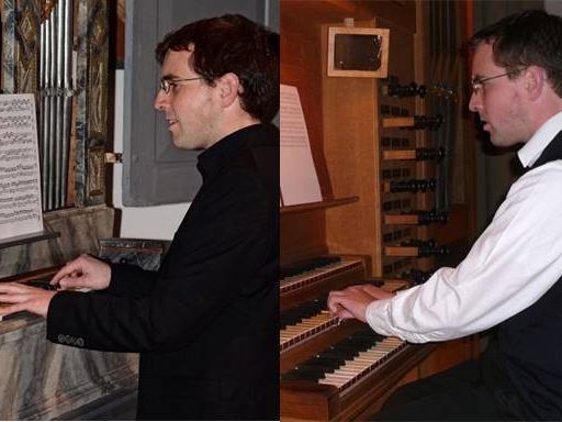 Am Orgelpositiv von 1699 sowie an der Metzlerorgel können die Zuhörer Bachs unterschiedliche Versionen derselben Partita mitverfolgen. Am Orgelpositiv von 1699 sowie an der Metzlerorgel können die Zuhörer Bachs unterschiedliche Versionen derselben Partita mitverfolgen.