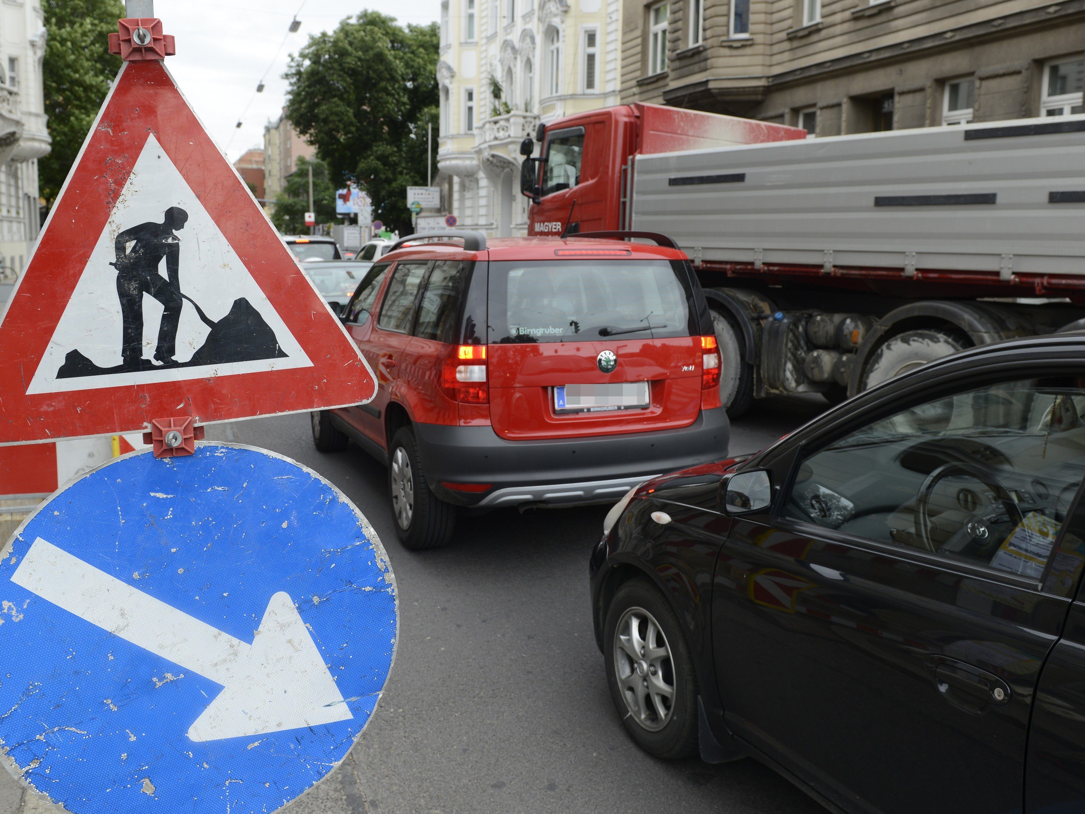 Die Bauarbeiten finden immer von 20 Uhr abends bis 5 Uhr morgens statt.