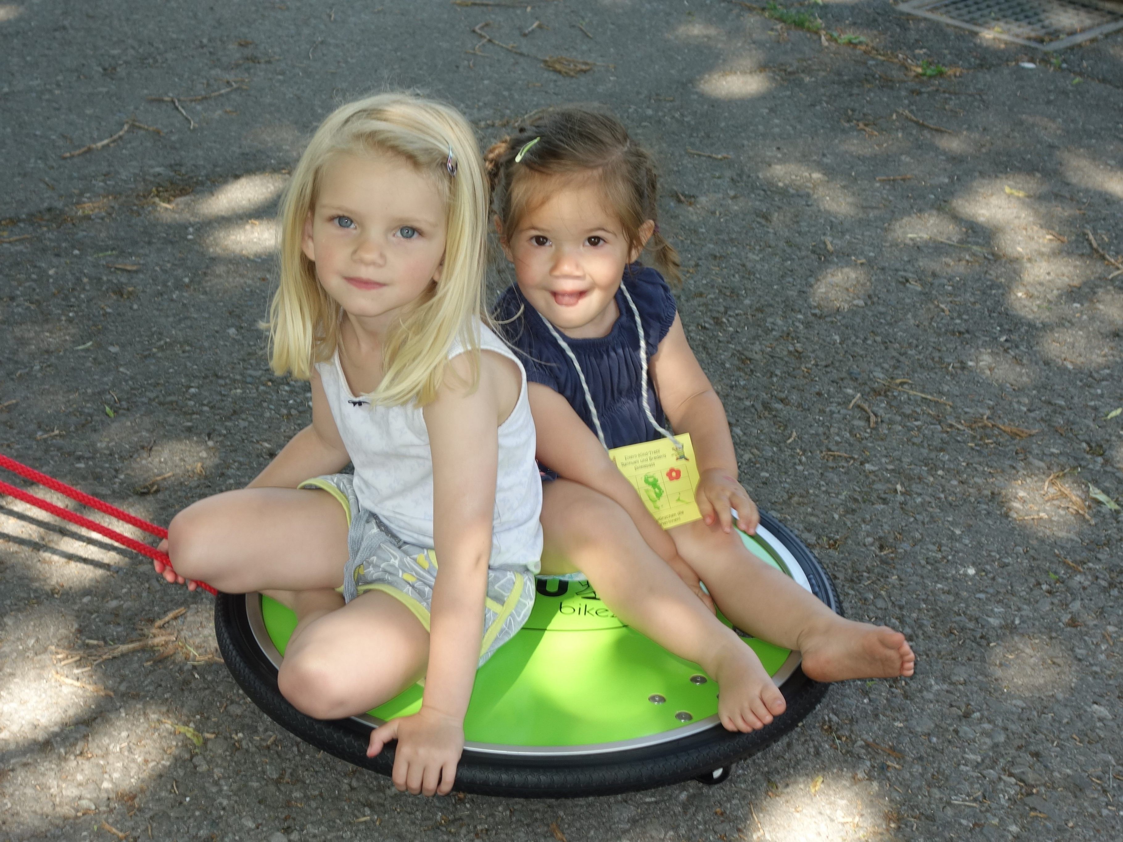 Kinder beim Turnabschlußfest