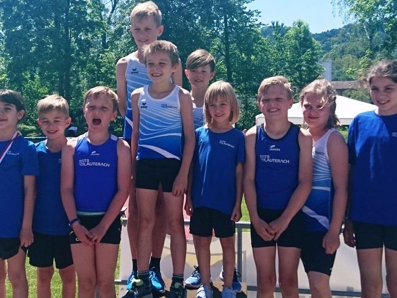Eine muntere sowie erfolgreiche Athletenschar der TS Lauterach in Höchst Eine muntere sowie erfolgreiche Athletenschar der TS Lauterach in Höchst