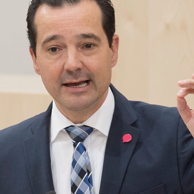 Für Mitarbeiter bis Diensteintritt 1996 zahlen die Kassen Zusatzpensionen. Von allen Gebietskrankenkassen liegt die VGKK hier vorne, hält Gerald Loacker fest.