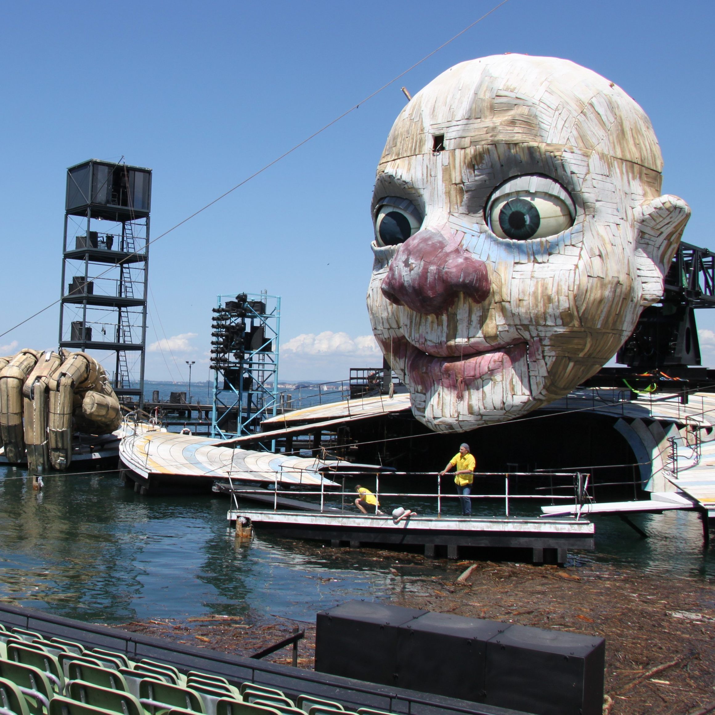 Das Bühnenbild für "Rigoletto" auf der Seebühne der Bregenzer Festspiele.
