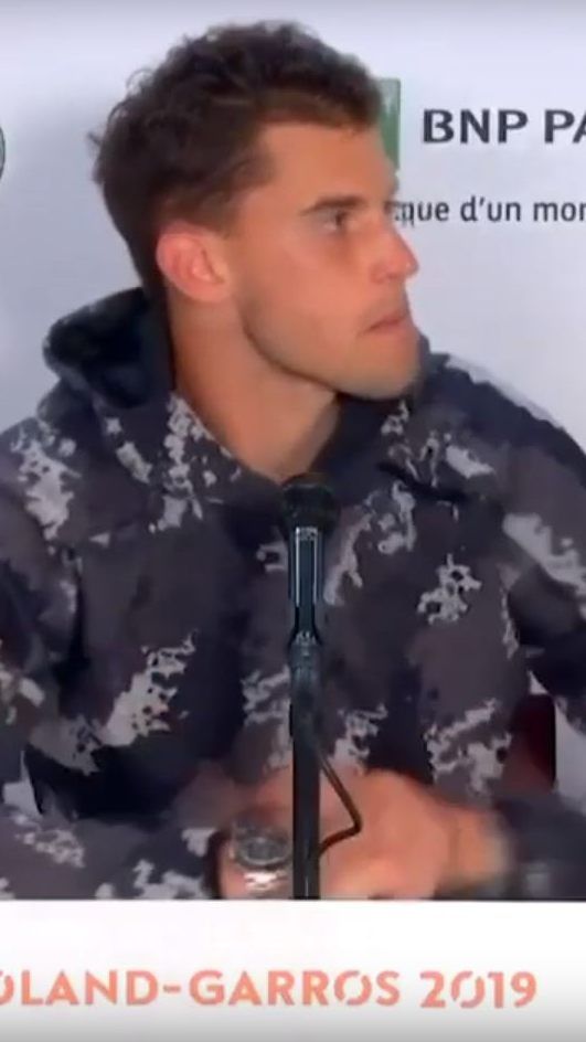 Dominic Thiem musste am Samstag wegen Serena Williams den Presseraum bei den French Open verlassen.