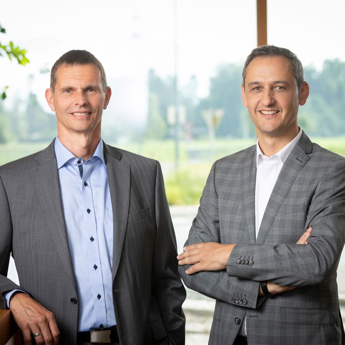 Geschäftsführung Etiketten CARINI ( v.l.n.r.: Dr.-Ing. Harald Raak, MBA (Geschäftsführer), Edgar Sohm (Geschäftsführer/CEO))