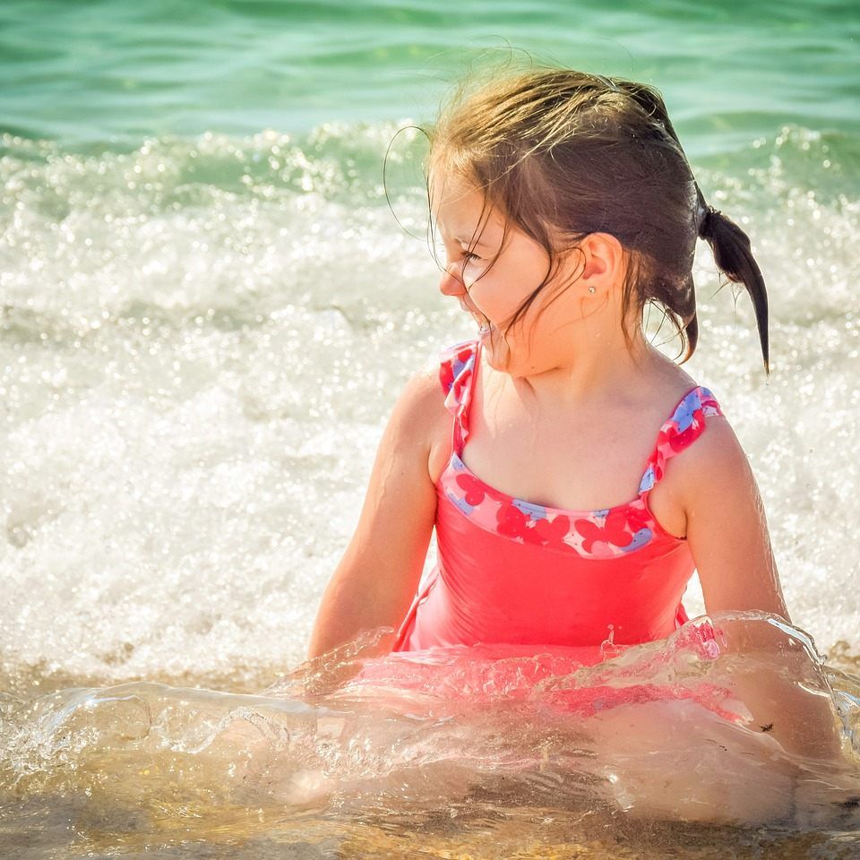 Von der UV-Belastung sind Kinder besonders betroffen.