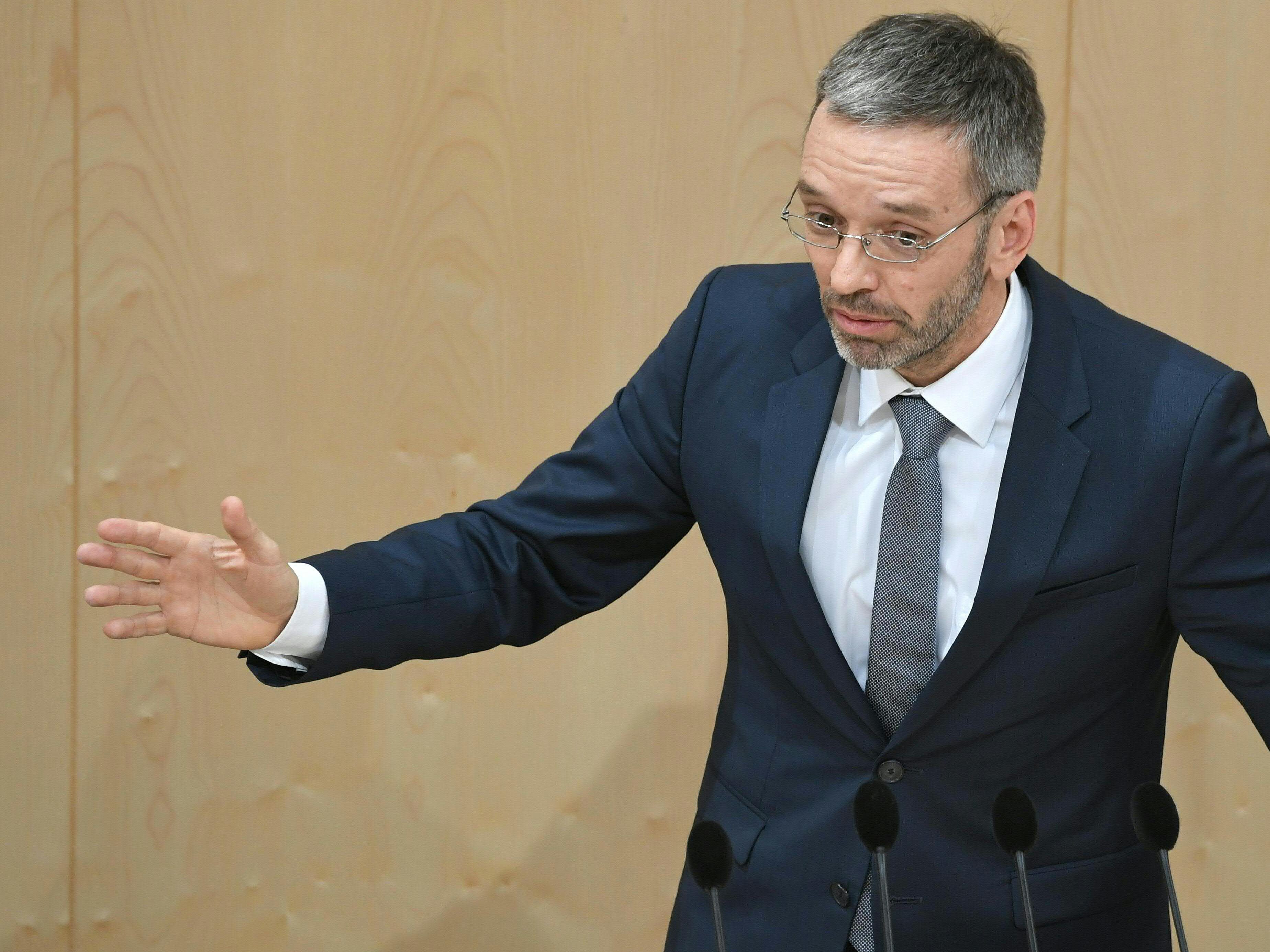 Herbert Kickl trägt Kurz erneut eine Zusammenarbeit an