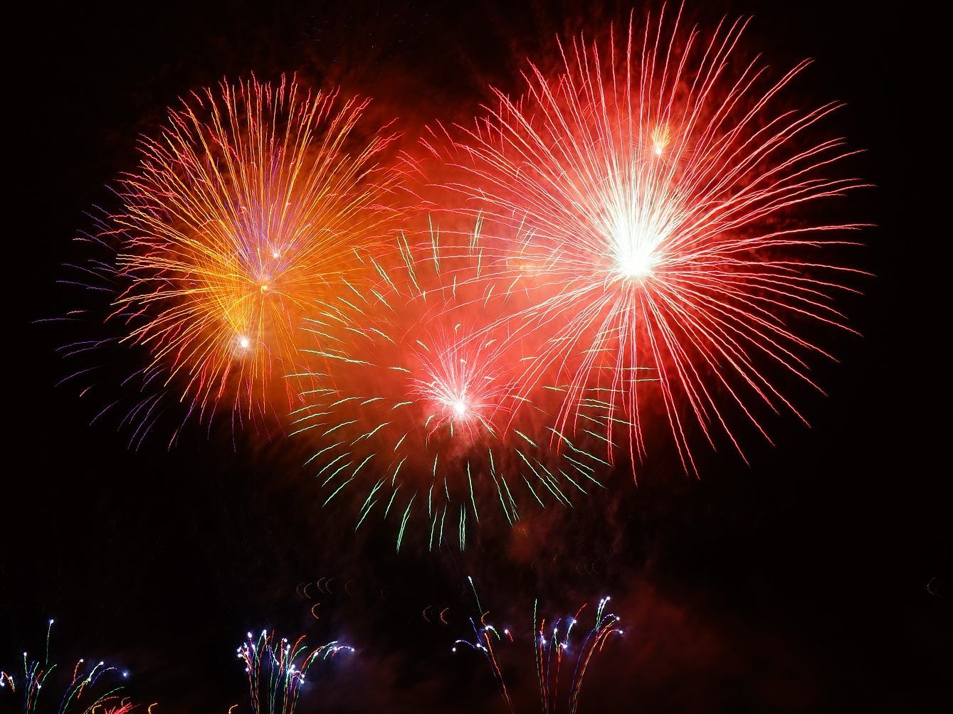 Das Lichterfest an der Alten Donau ist ein stimmungsvolles Sommer-Highlight in Wien. Das Lichterfest an der Alten Donau ist ein stimmungsvolles Sommer-Highlight in Wien.