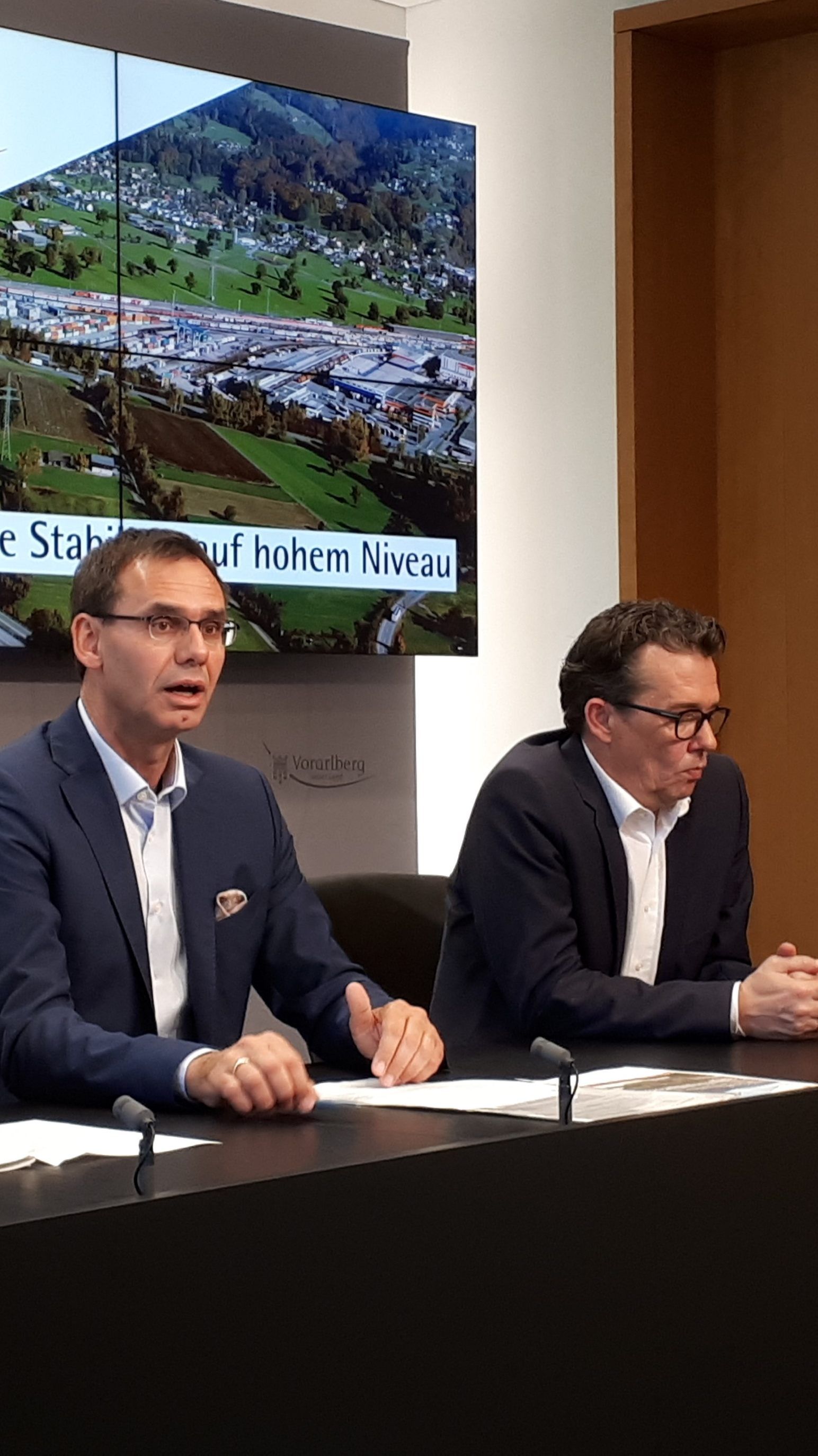 Landeshauptmann Markus Wallner (ÖVP) präsentierte "Vorarlberger Wirtschaftsbericht 2018/19"