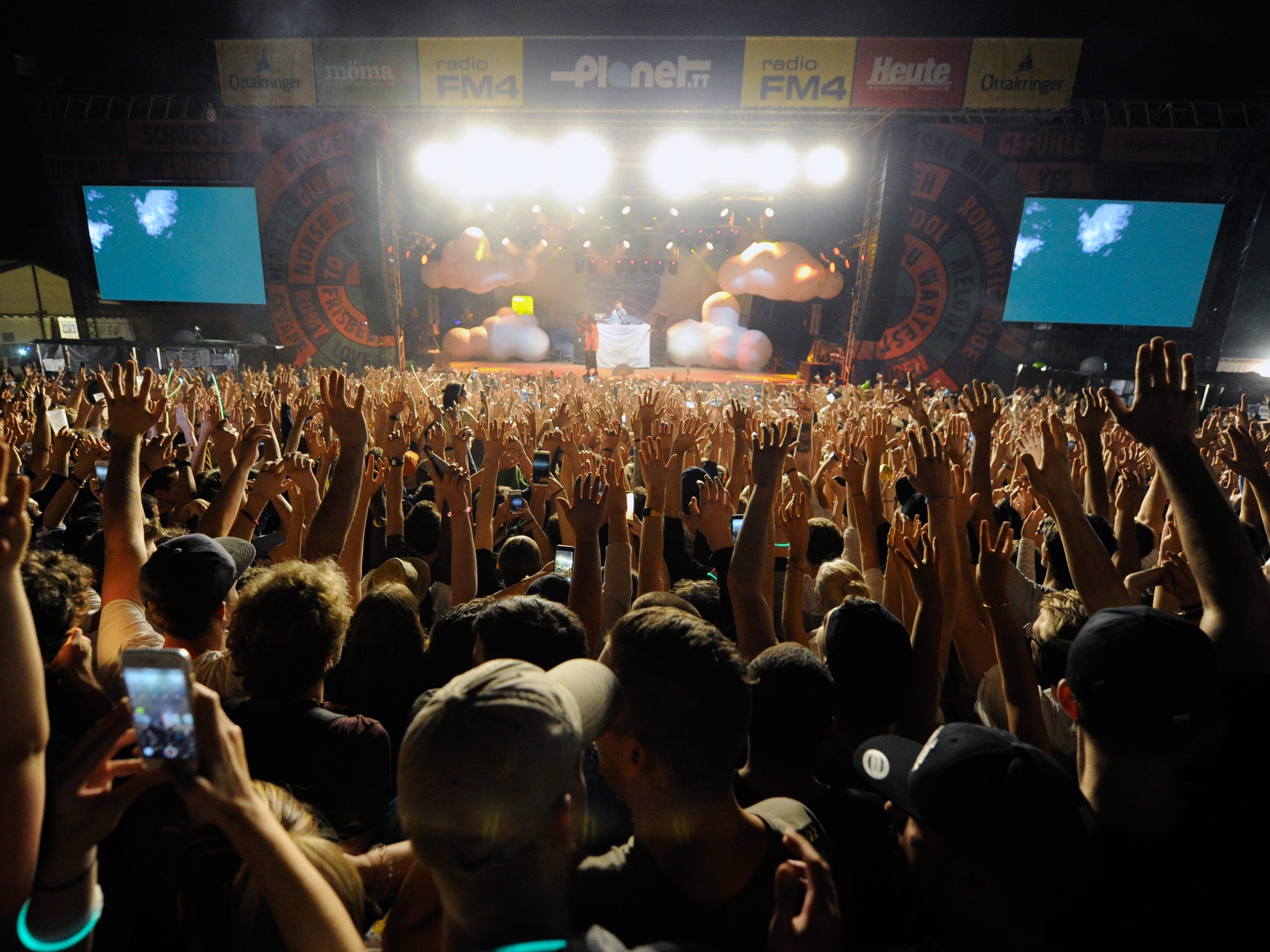 Yung Hurn sorgte für regen Andrang bei de.r FM4-Bühne