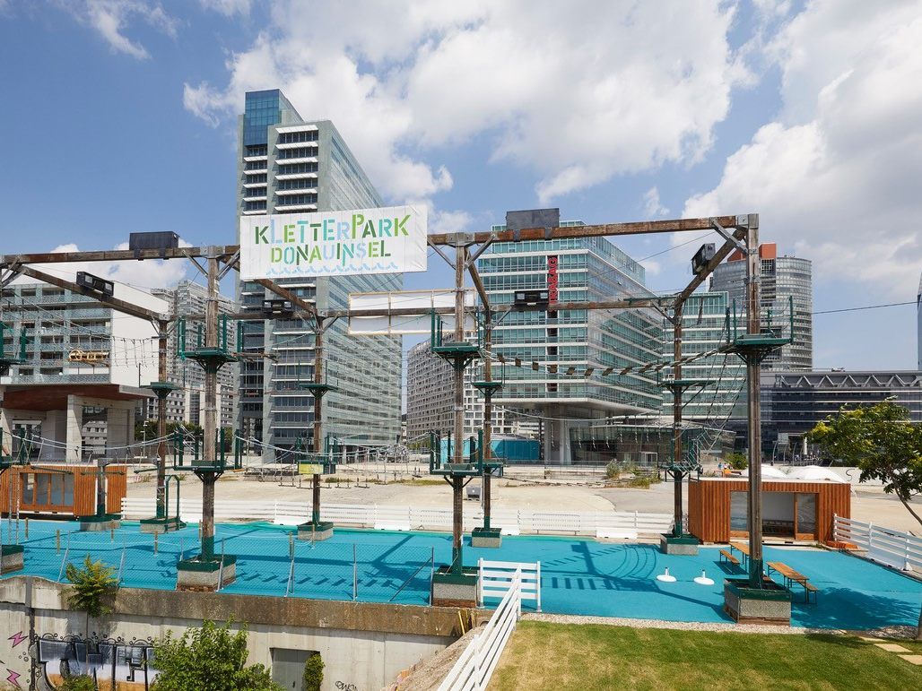 Der Kletterpark Donauinsel ist täglich geöffnet.