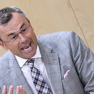 Die Erhöhungen galten rückwirkend für 2018