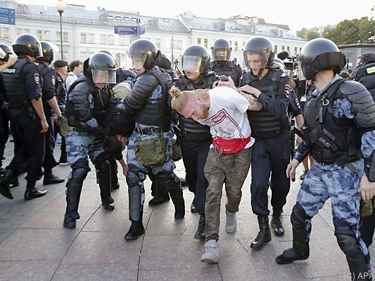 Massenfestnahmen bei Protesten in Moskau Massenfestnahmen bei Protesten in Moskau