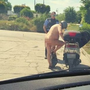 Diesen nackten Raser stoppte die Polizei in Deutschland.