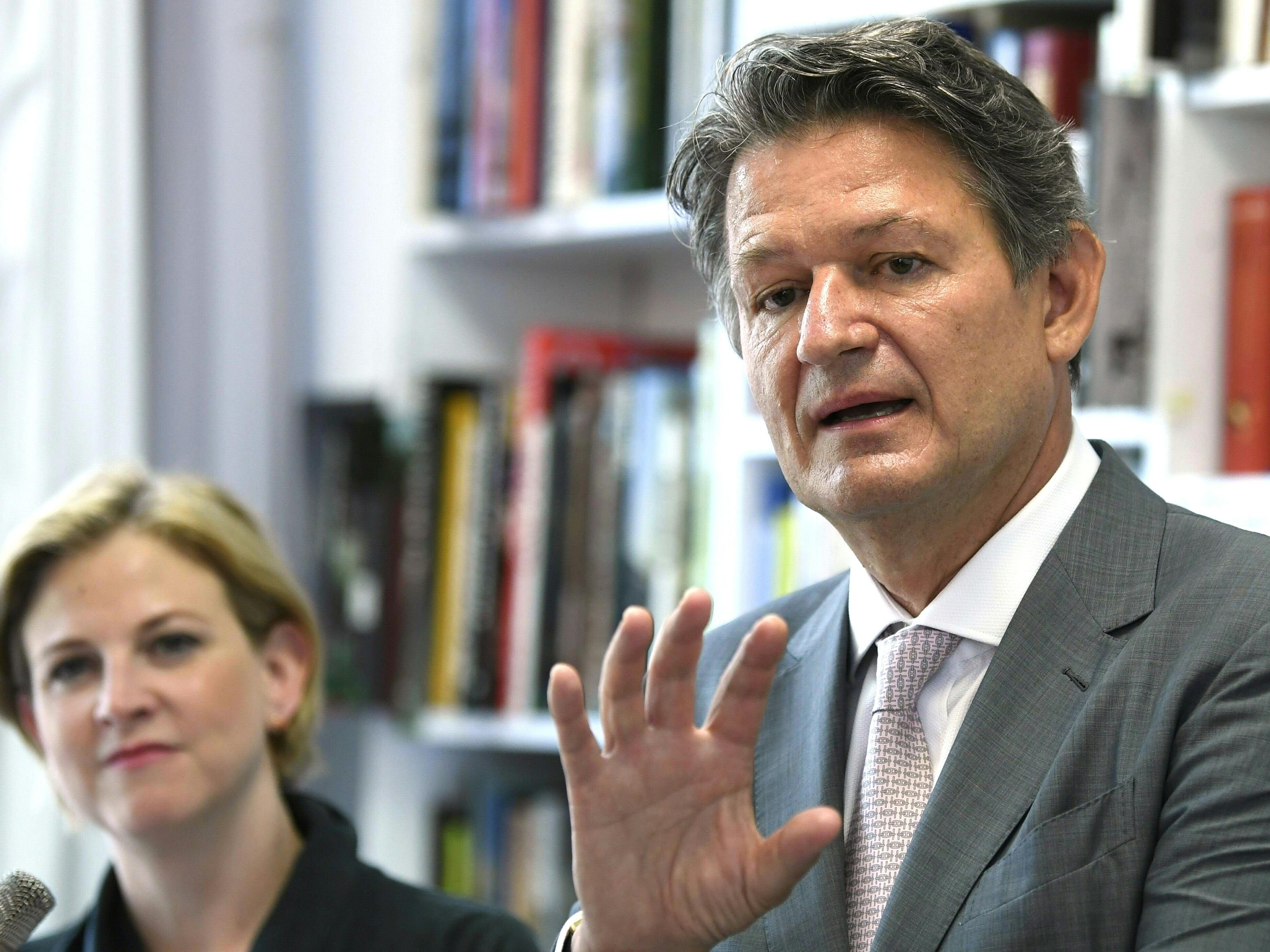 Die NEOS gaben bekannt, dass Brandstätter als Listenzweiter antreten werde.