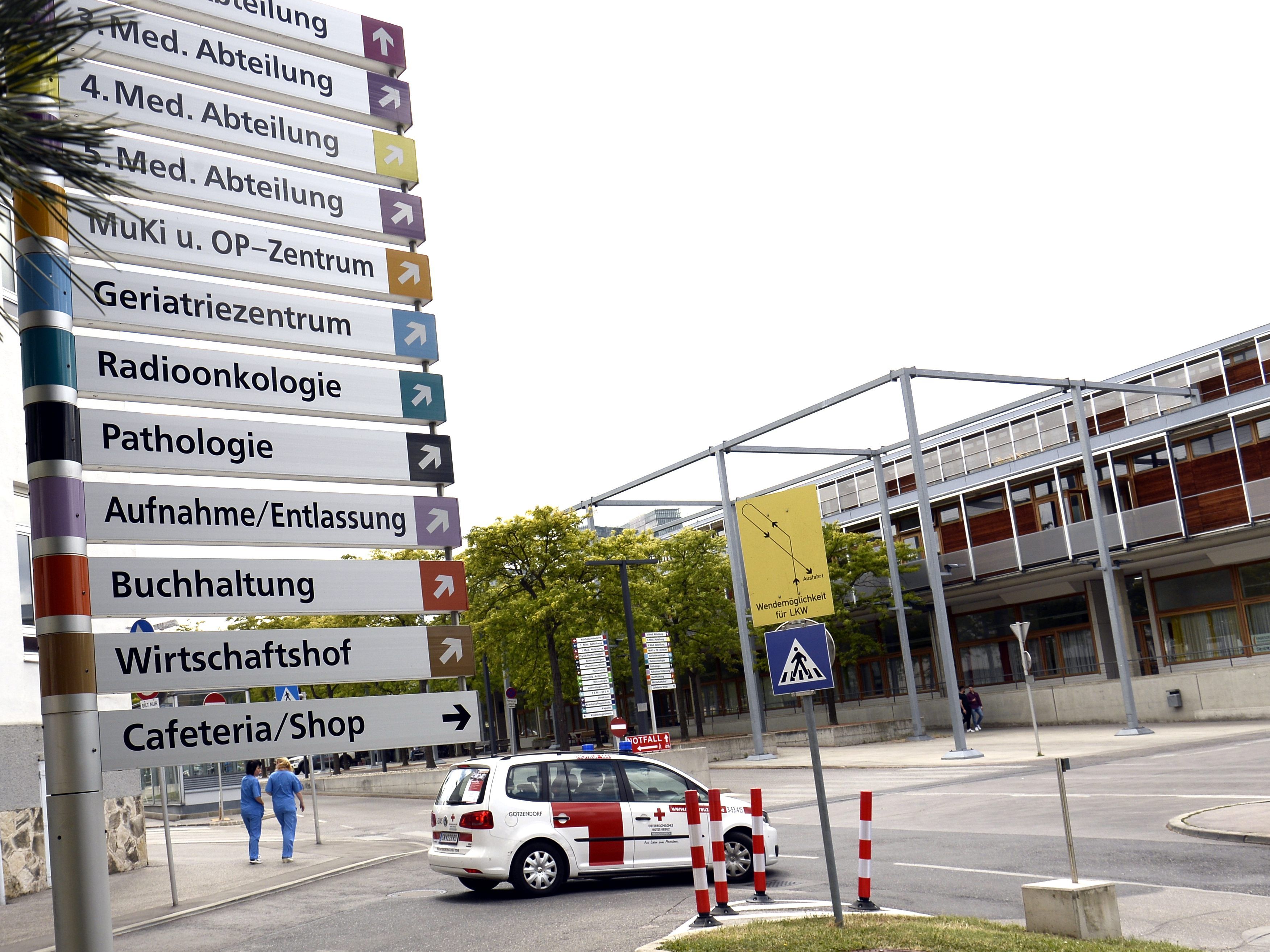 Der Arzt wurde am Mittwoch von einem 33-Jährigen niedergestochen. Der Arzt wurde am Mittwoch von einem 33-Jährigen niedergestochen.