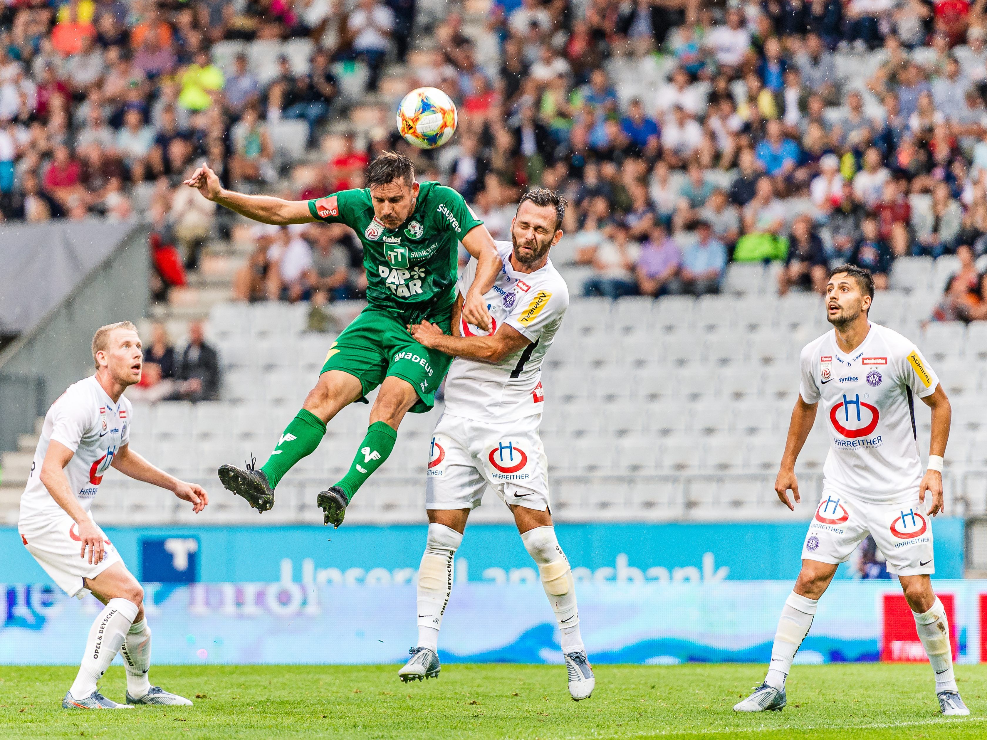 Der Aufsteiger WSG Tirol besiegte die Wiener Austria mit 3:1. Der Aufsteiger WSG Tirol besiegte die Wiener Austria mit 3:1.