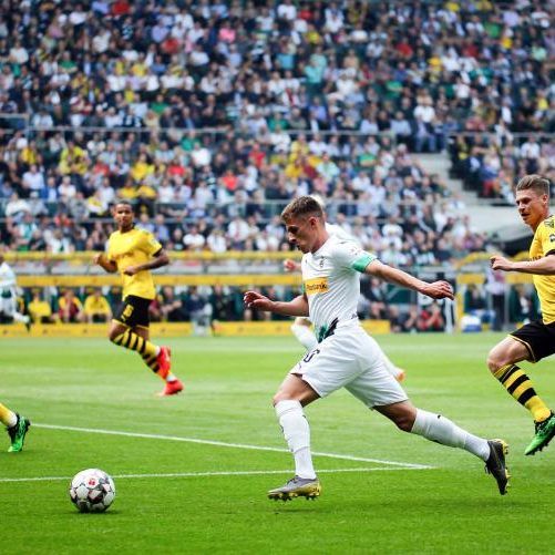 Die deutsche Bundesliga wie Dortmund gegen Gladbach - ab sofort live auf DAZN