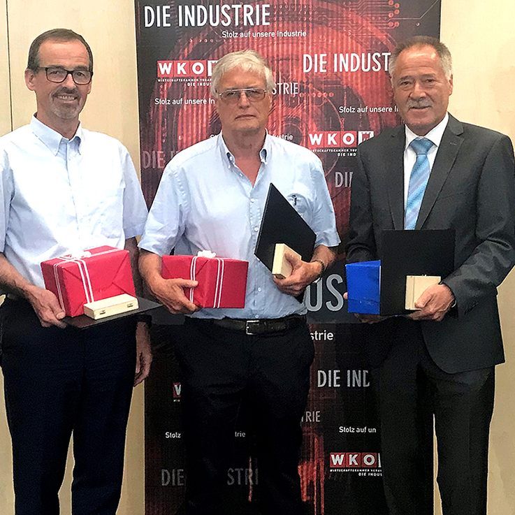 WKV-Präsident Hans Peter Metzler, KommR Christoph Hinteregger, Herbert Blum, KommR Manfred Brandl und Industrie-Spartenobmann Georg Comploj