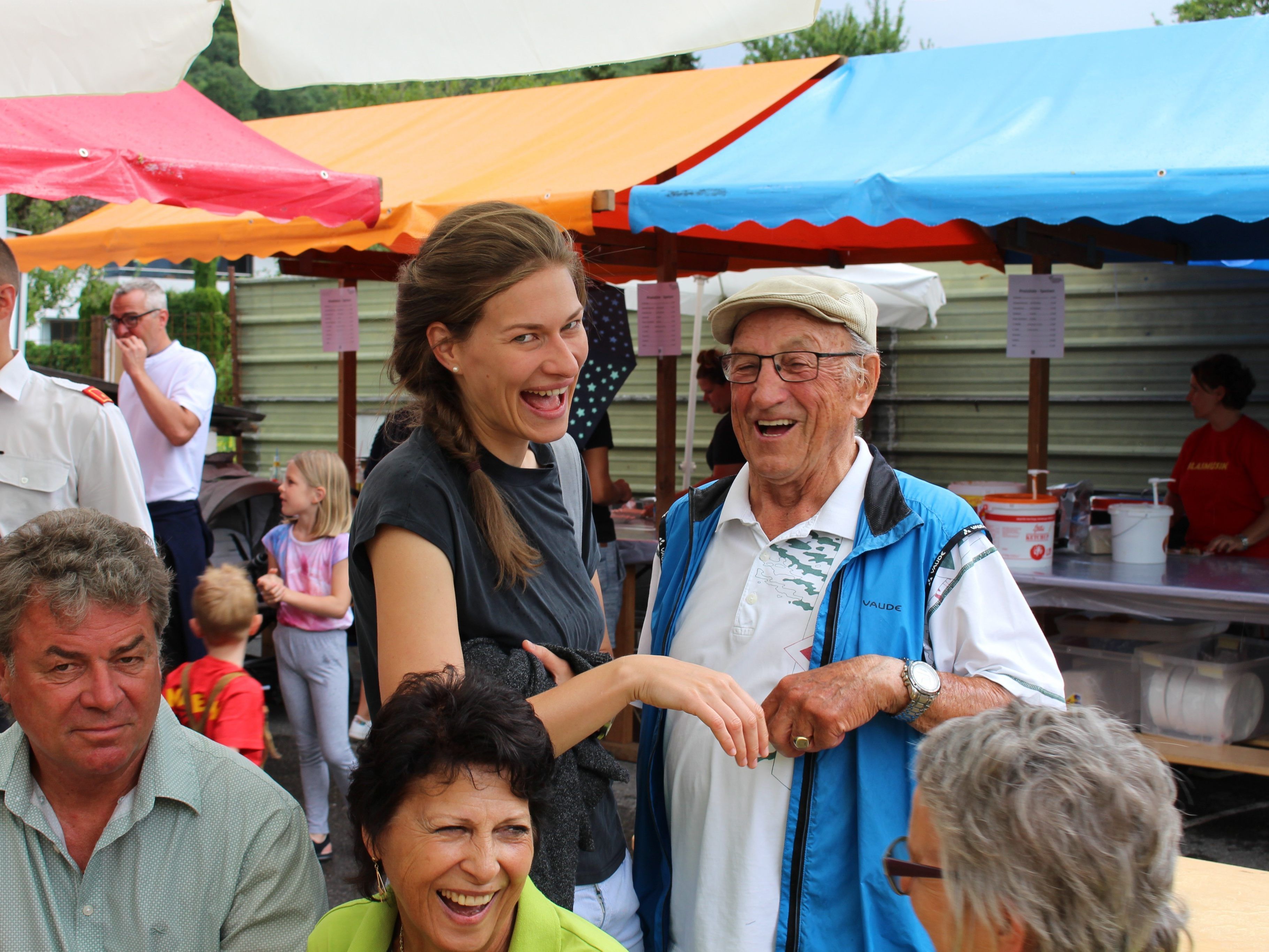 Jung und alt begingen freudig das Kiliansfest. Jung und alt begingen freudig das Kiliansfest.
