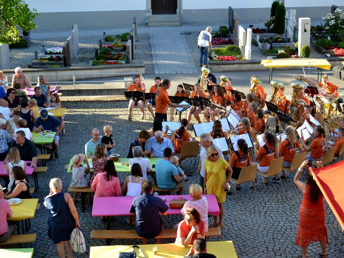 Ein Grillabend in geselliger Atmosphäre: Auch die „Jungmusik Lochau“ hatte beim „Sommerfest der Lochauer Pfarrgemeinde“ ihren großen Auftritt.