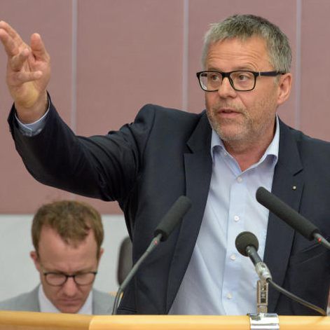 Der Klubobmann bedauert die Vorgangsweise von SPÖ, FPÖ, Grünen und Neos