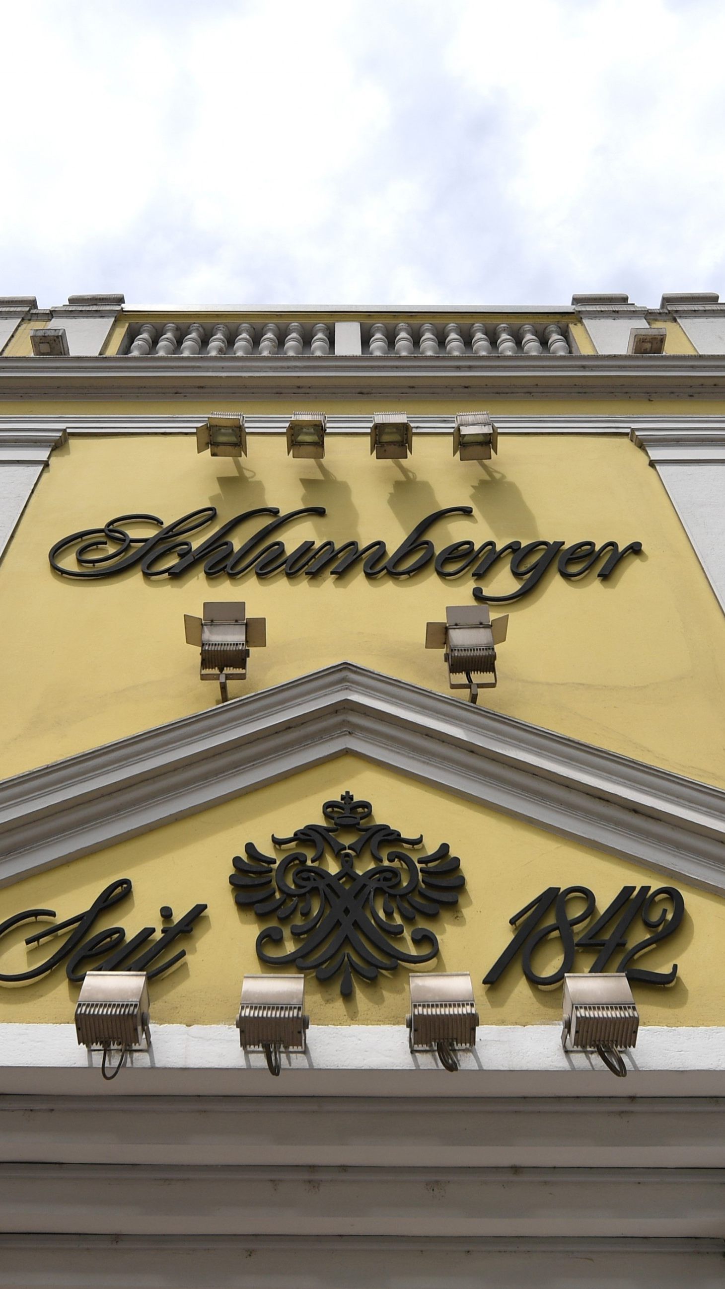 Die Kellerwelten und der Firmensitz bleiben in Wien.