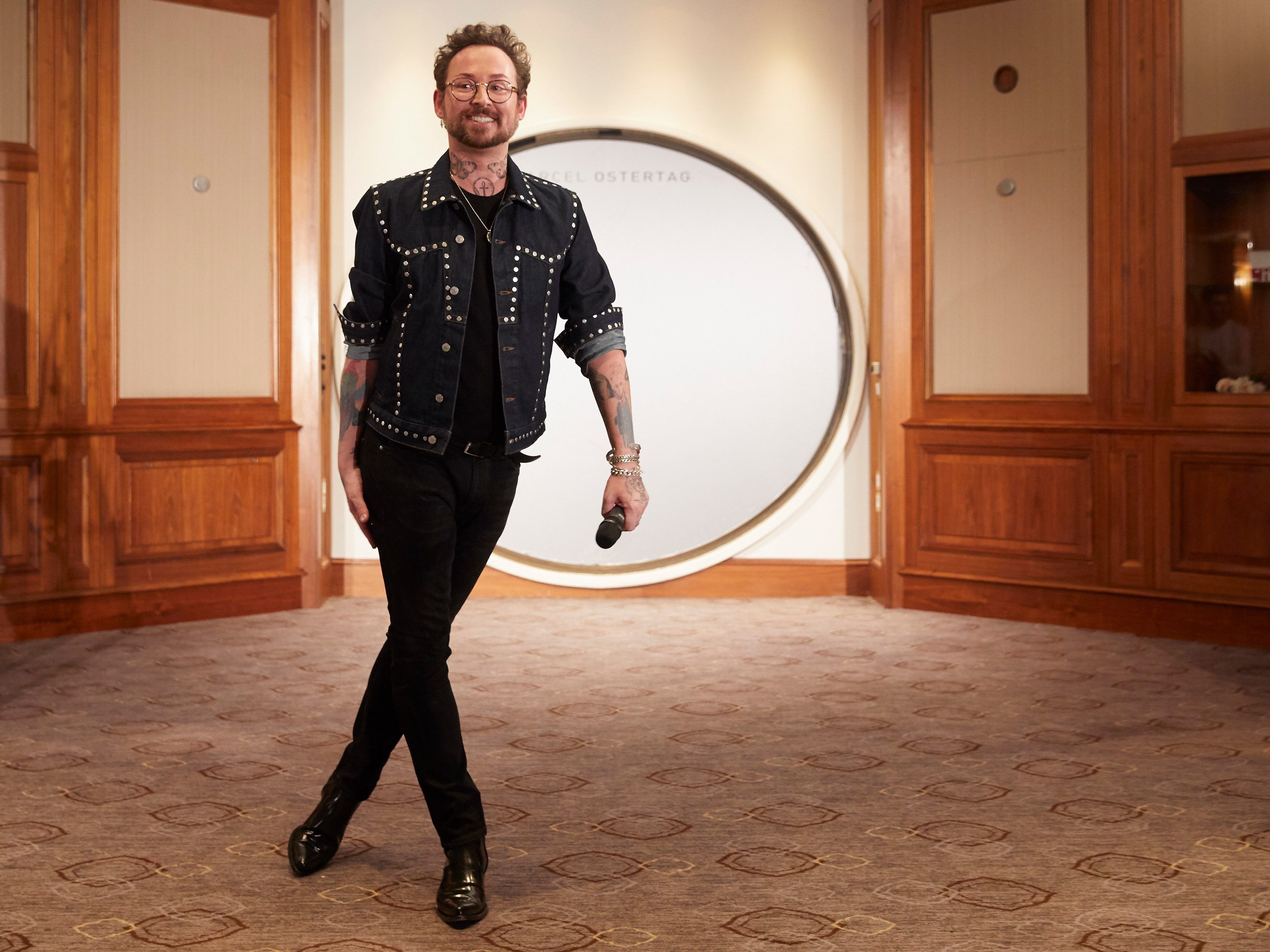 Designer Marcel Ostertag eröffnet die MQ Vienna Fashion Week 2019. Designer Marcel Ostertag eröffnet die MQ Vienna Fashion Week 2019.