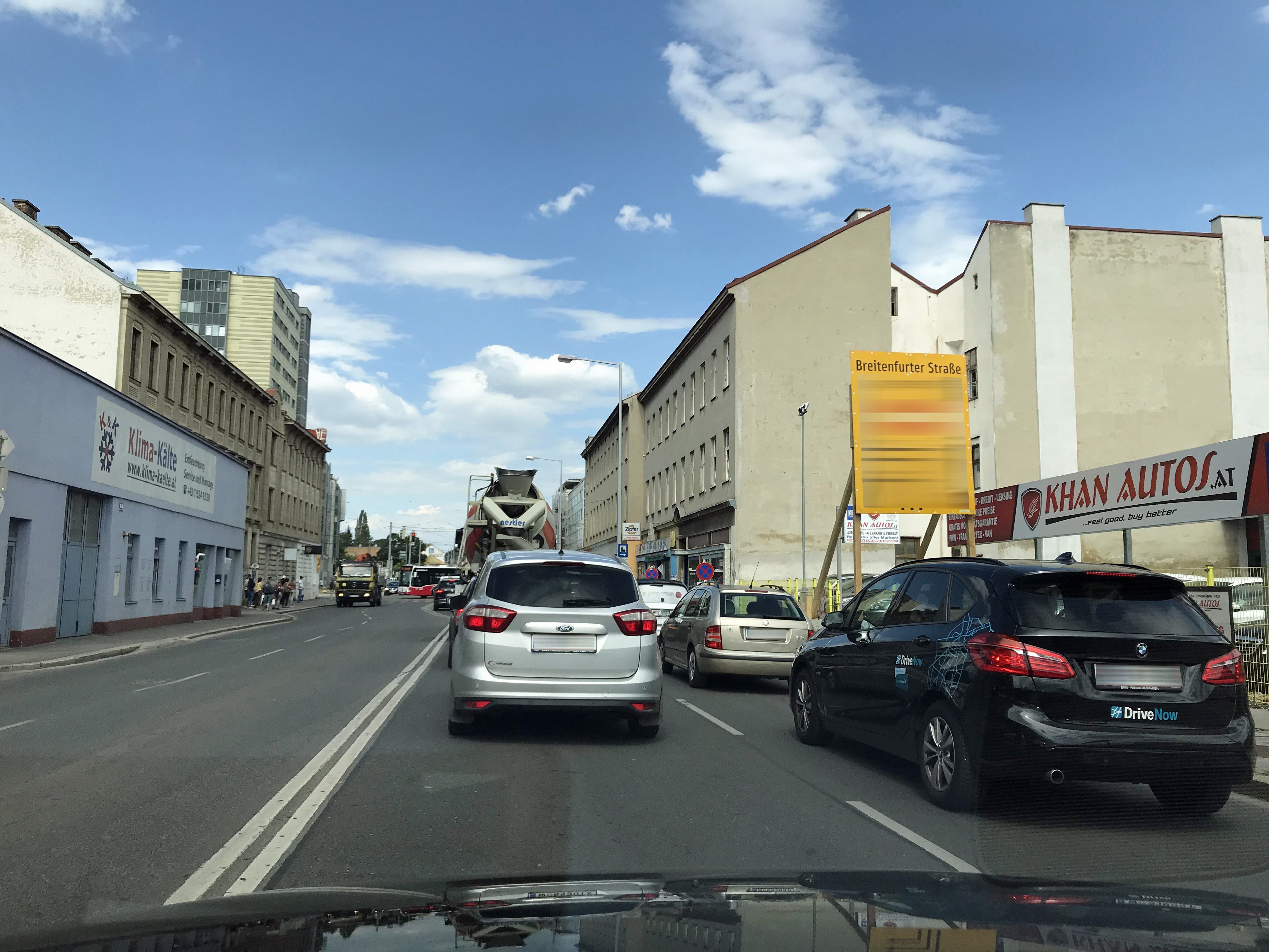 AUf der Breitenfurterstraße in Wien-Meidling staut es. AUf der Breitenfurterstraße in Wien-Meidling staut es.