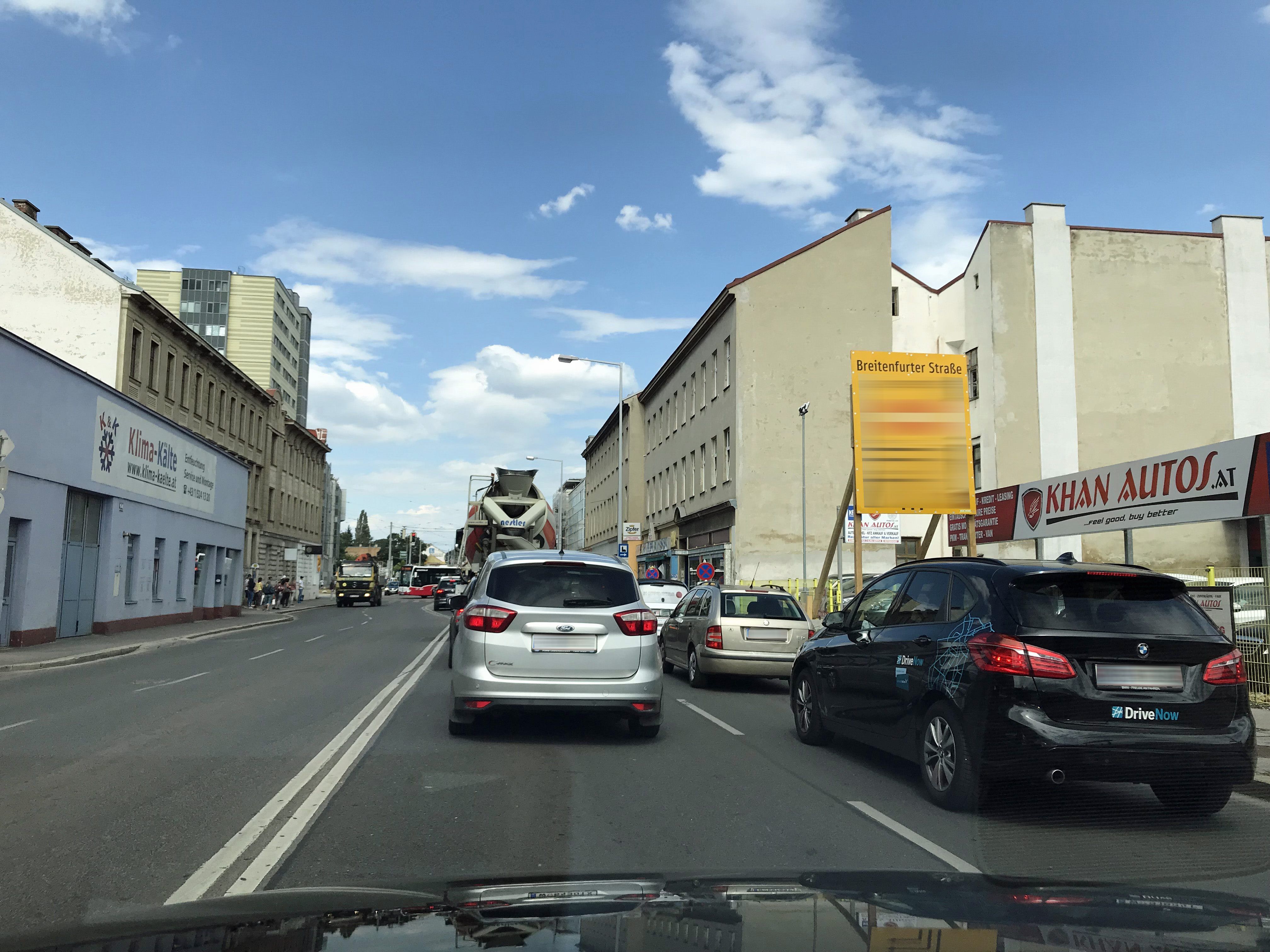 AUf der Breitenfurterstraße in Wien-Meidling staut es.