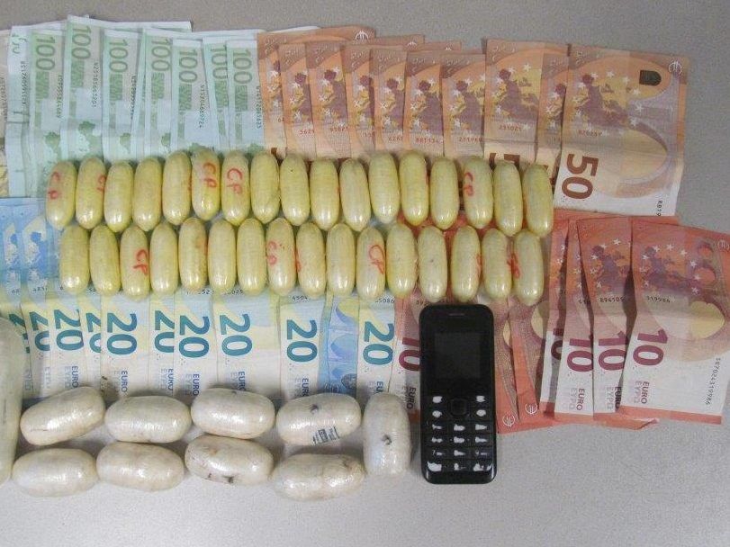 In Wien-Fünfhaus wurde ein knappes Kilo Kokain sichergestellt. In Wien-Fünfhaus wurde ein knappes Kilo Kokain sichergestellt.