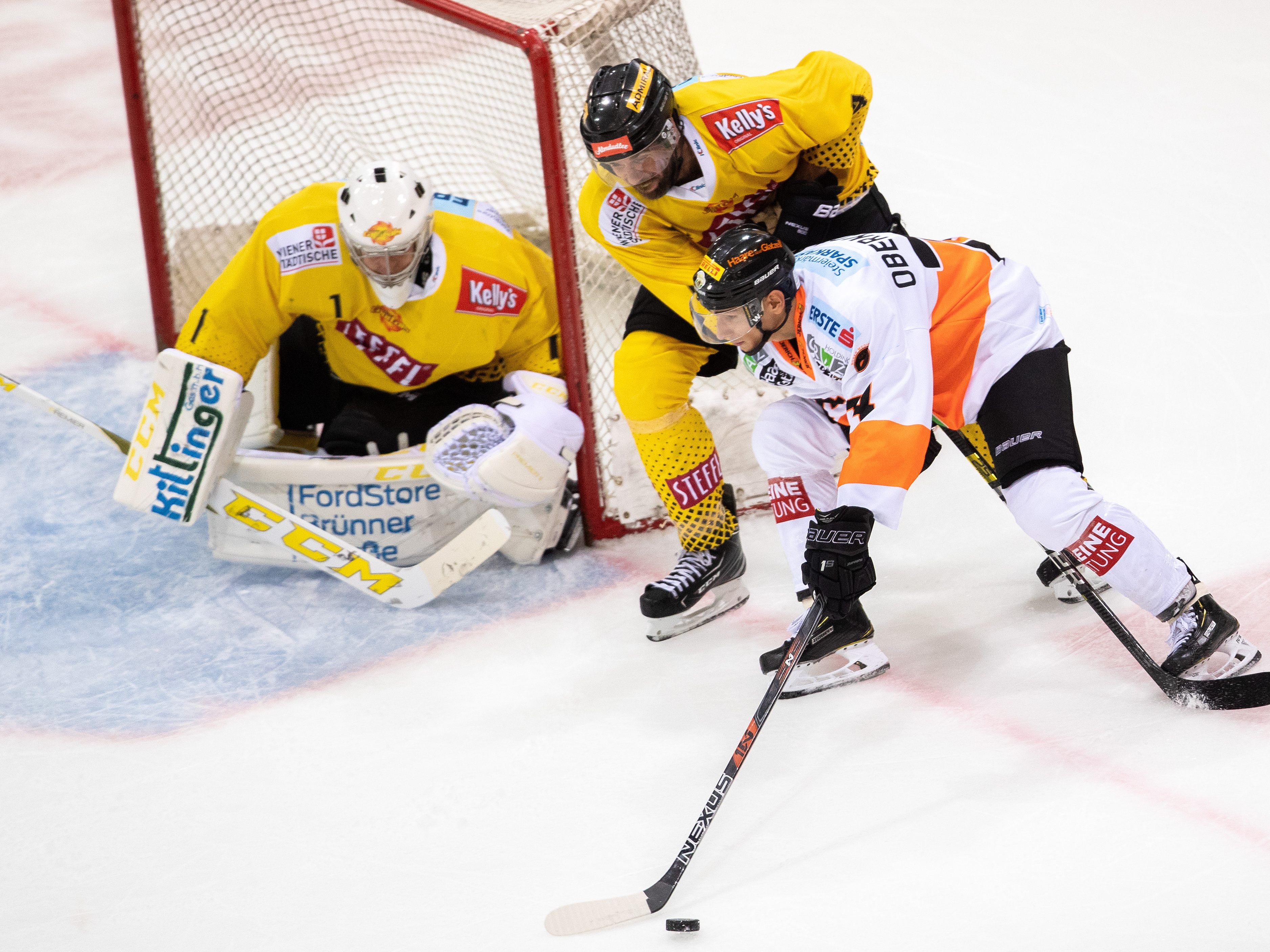 Lakos (mitte) bleibt den Vienna Capitals treu.